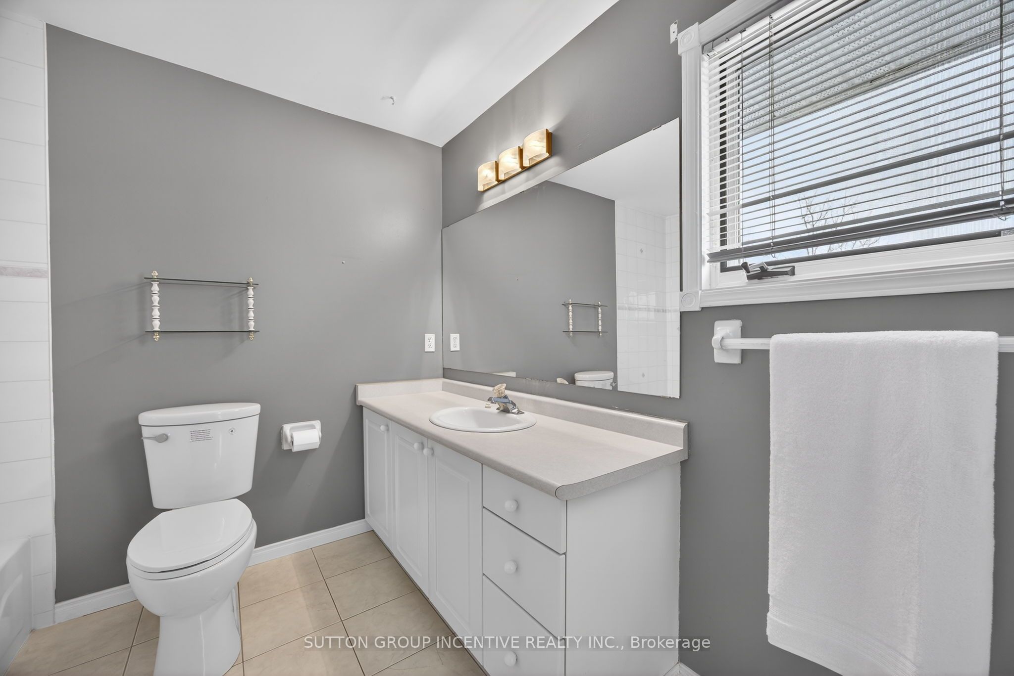 40 Museum Drive 403 Property Photo 23