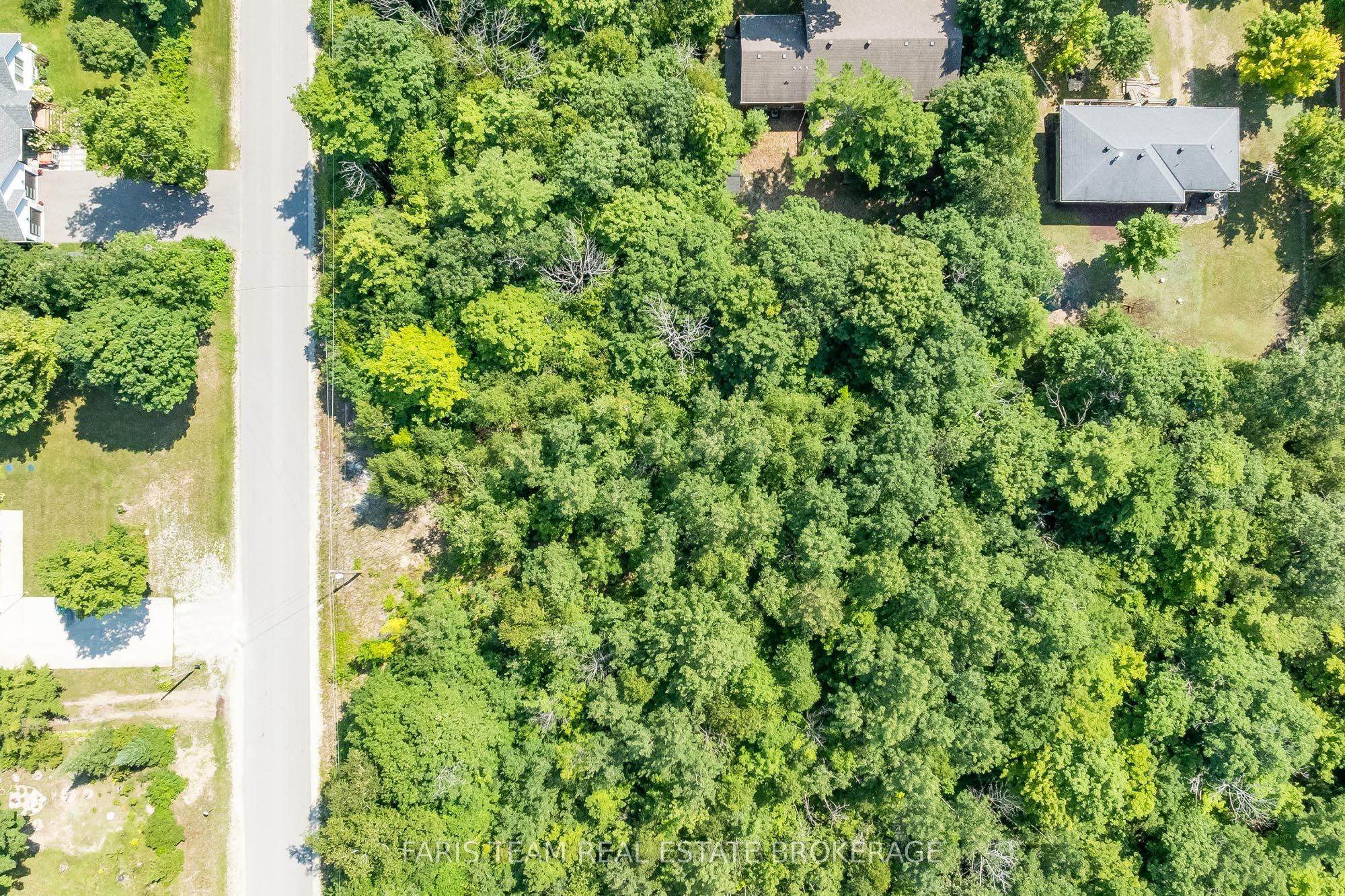 Block C Part 3 Tiny Beaches Road N Property Photo 5
