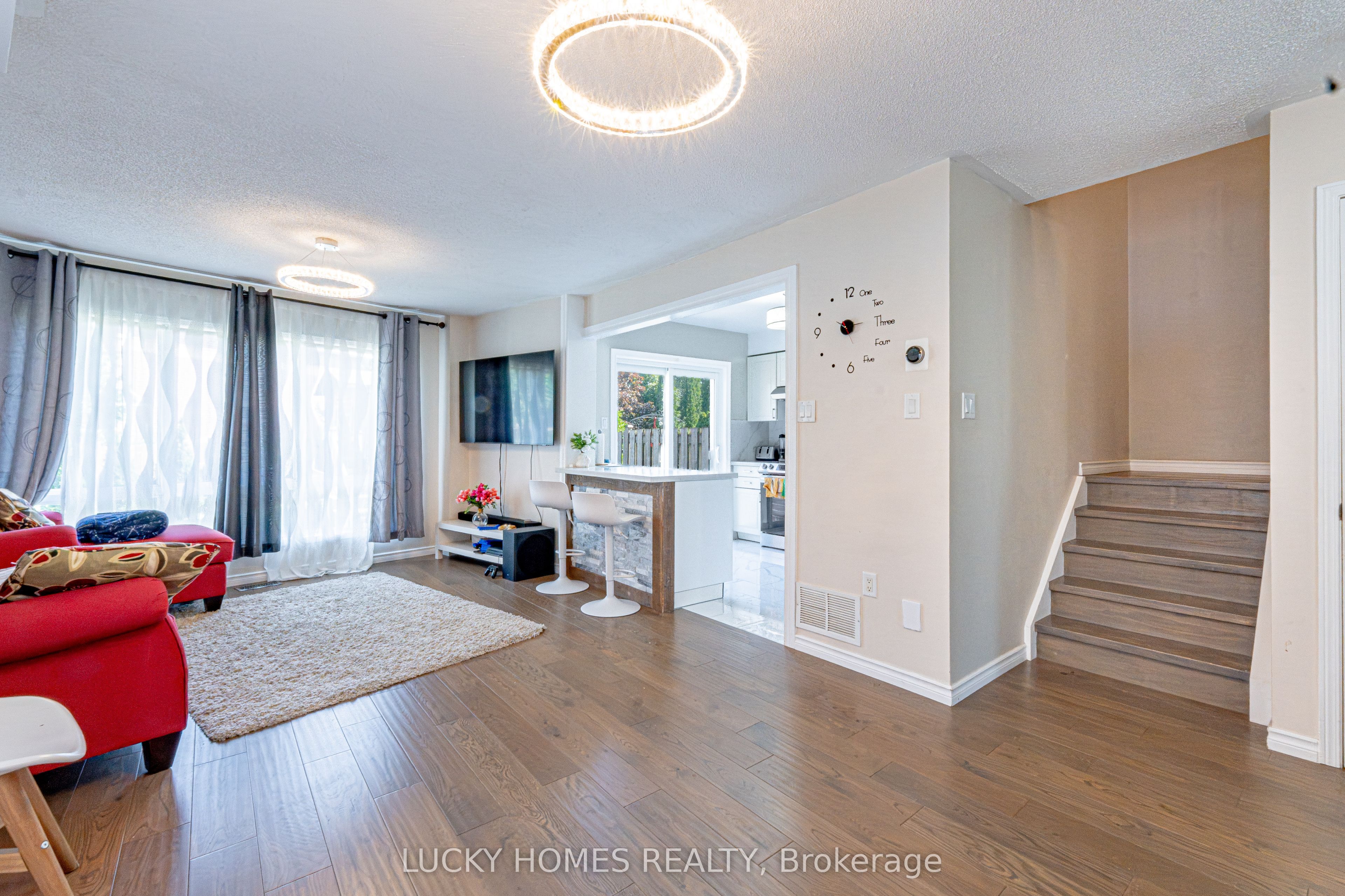 65 Lyfytt Crescent Property Photo 6