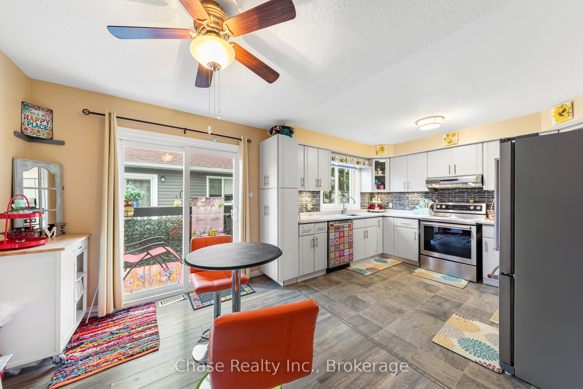 363 Wardell Street Property Photo 6