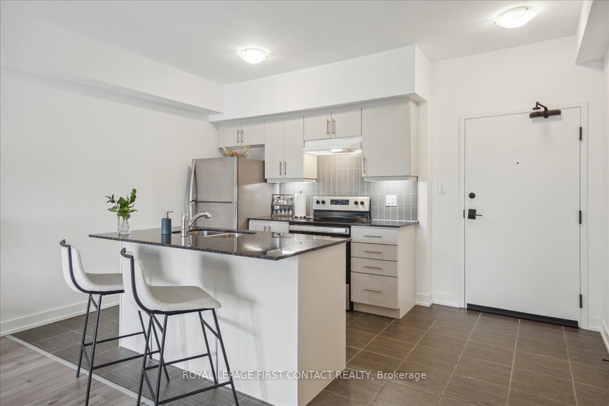 4 Spice Way 213 Property Photo 17