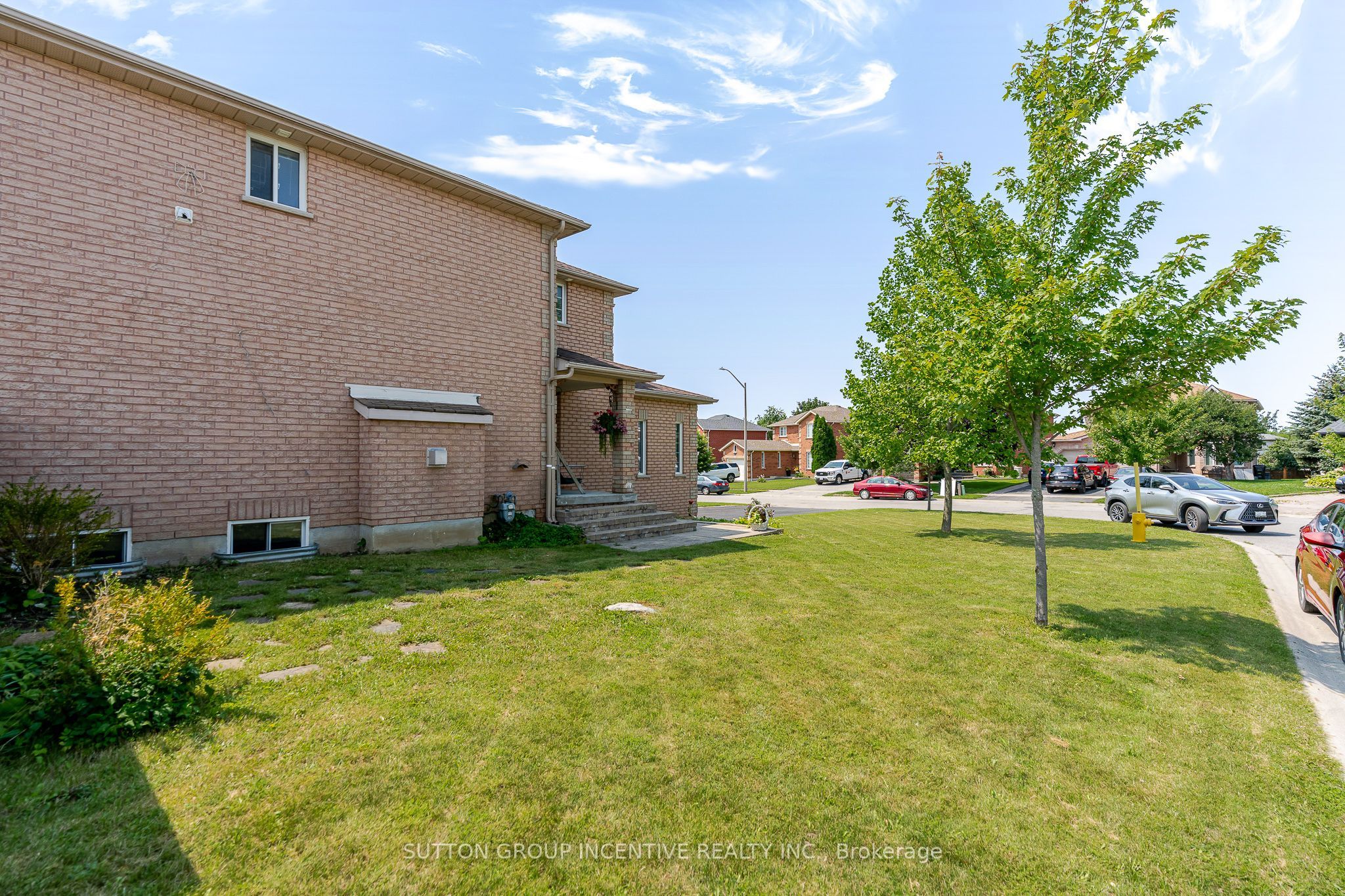 17 Shaina Court Property Photo 5