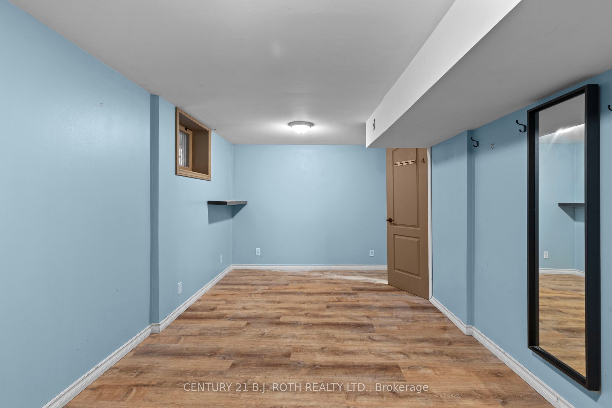 14 Innisfil Street Property Photo 20
