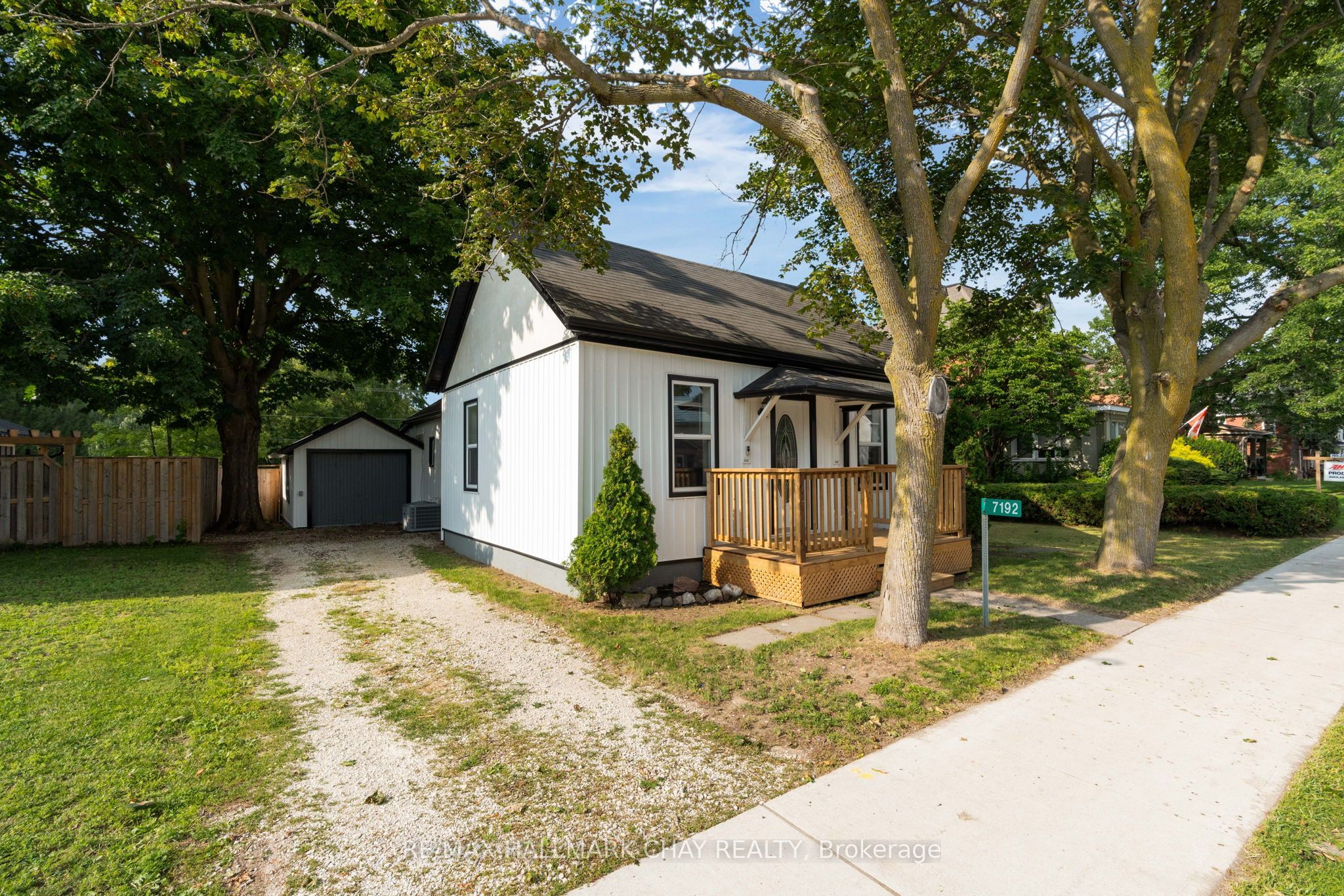 7192 26 Highway Property Photo 1