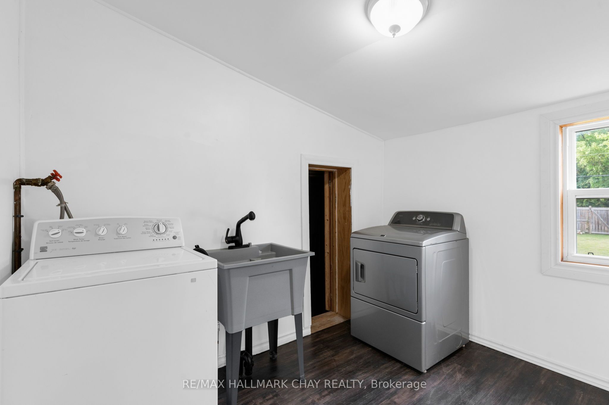 7192 26 Highway Property Photo 23