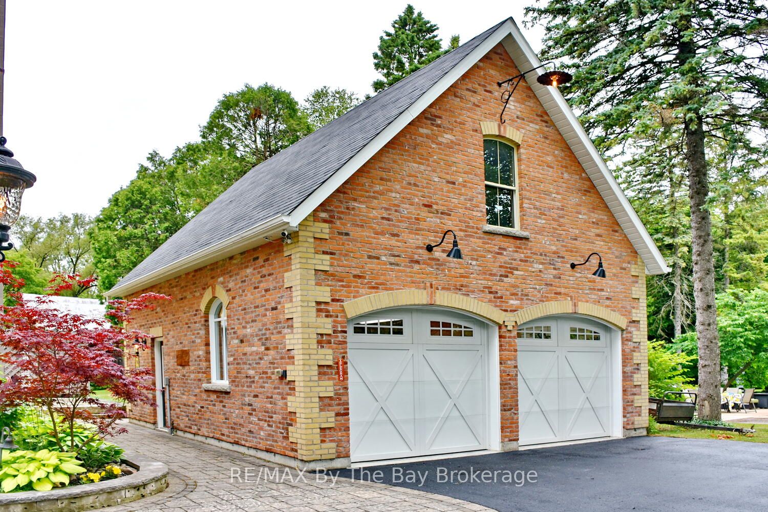 214 Elm Street Property Photo 7