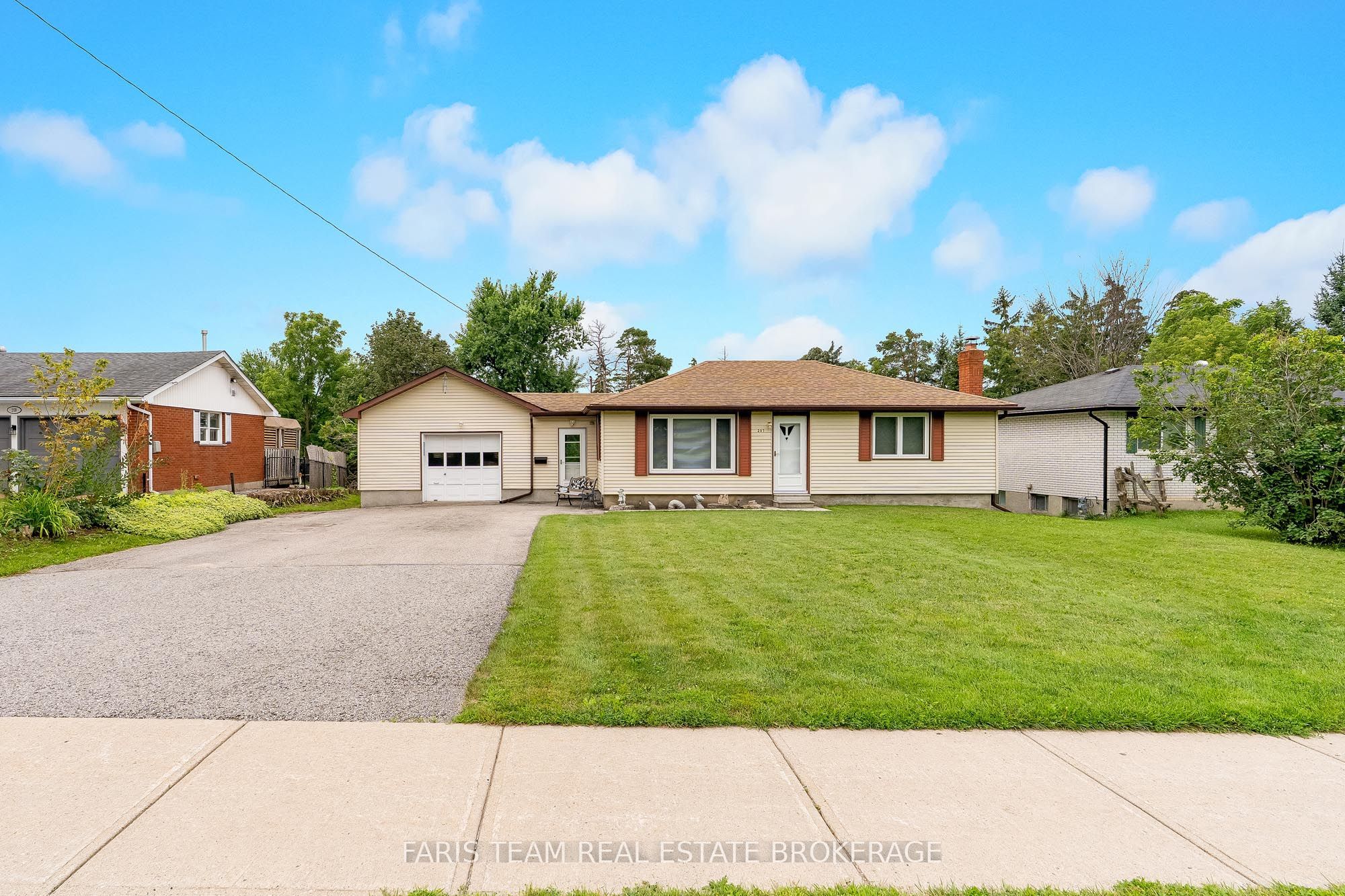 207 Warnica Road Property Photo 1