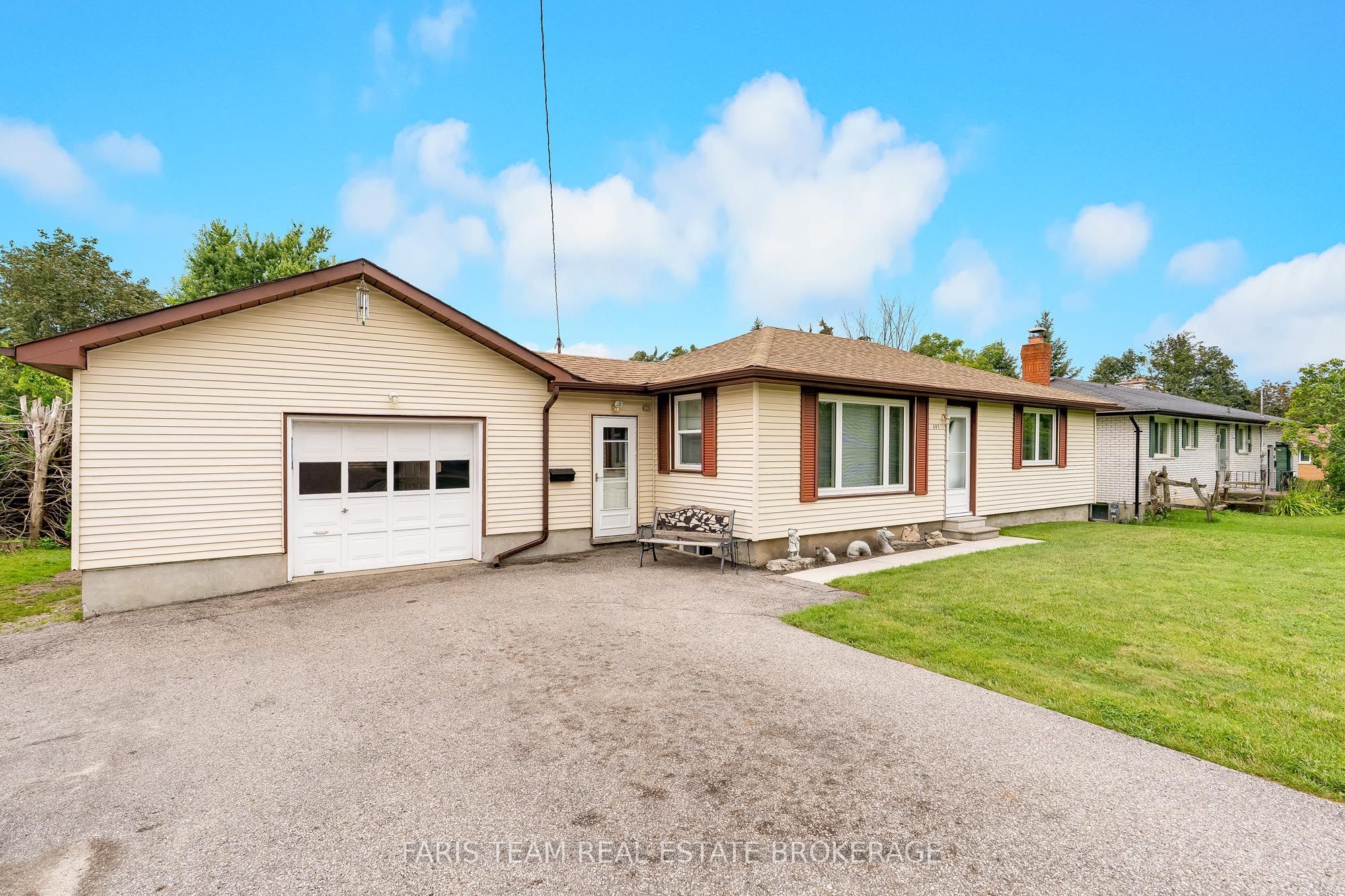 207 Warnica Road Property Photo 4