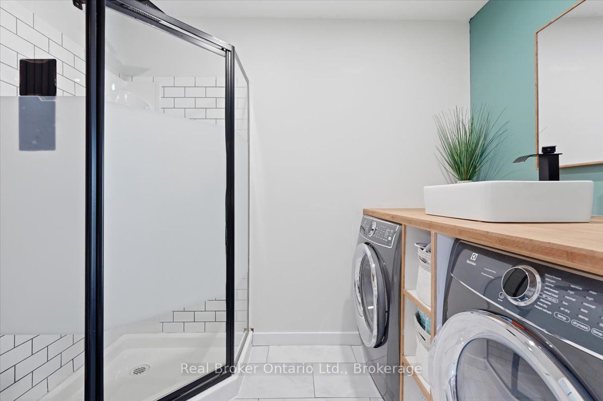 1a Clarence Avenue Property Photo 6