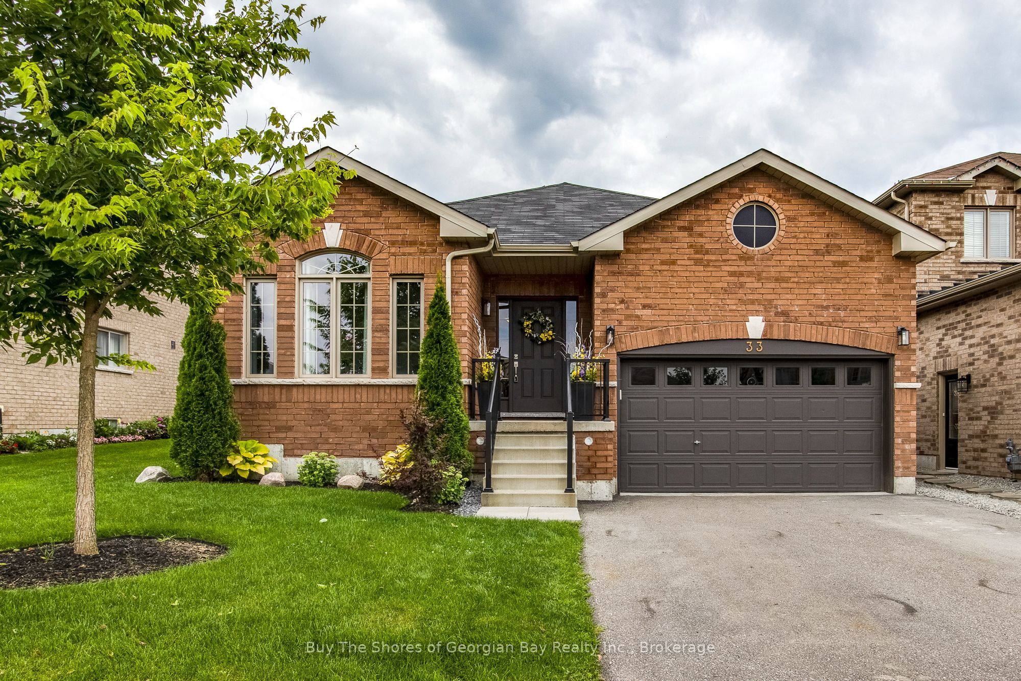 33 Beausoleil Drive Property Photo 1