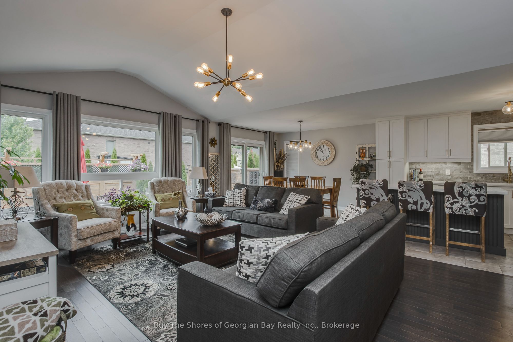 33 Beausoleil Drive Property Photo 6