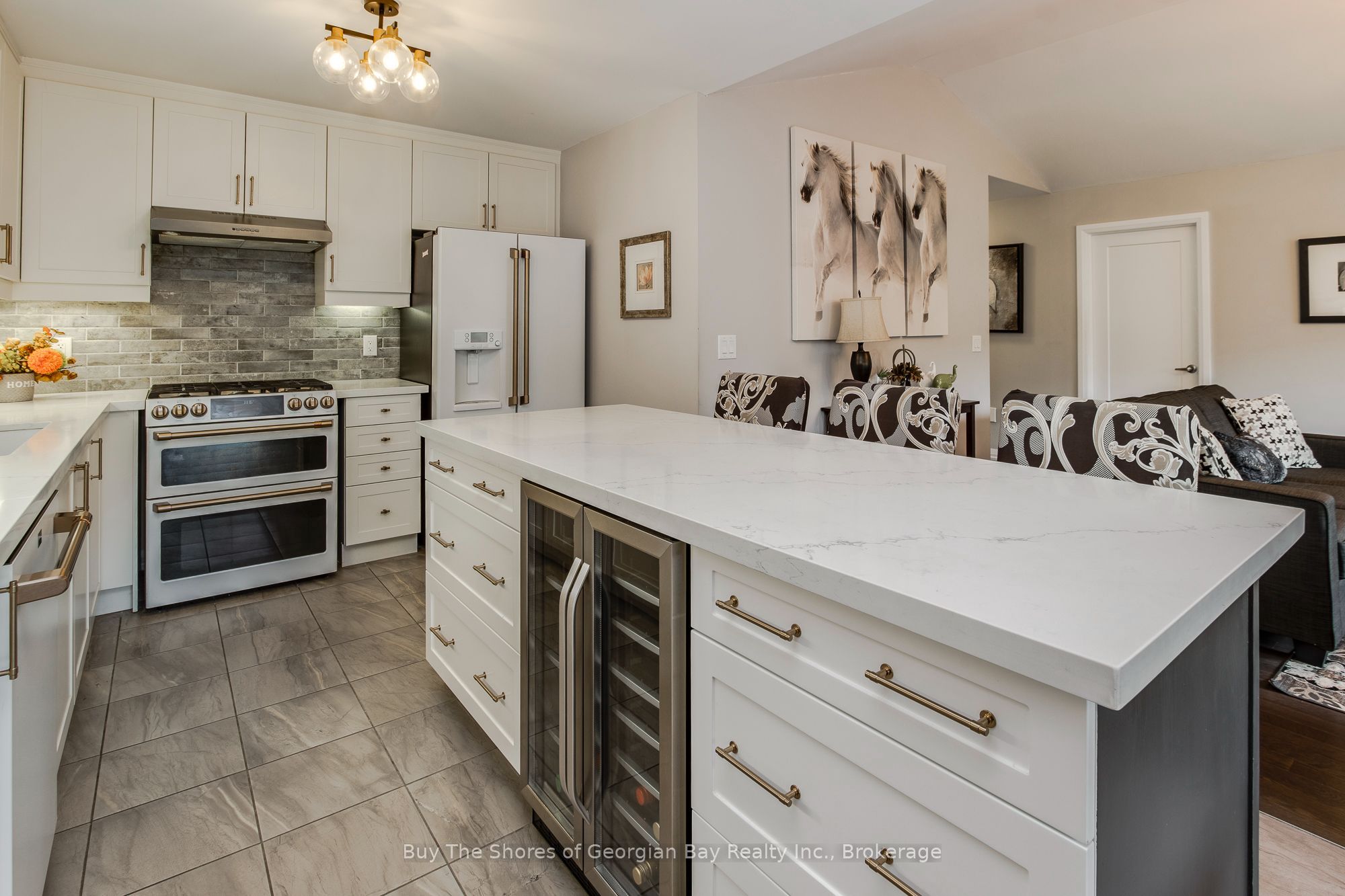 33 Beausoleil Drive Property Photo 10