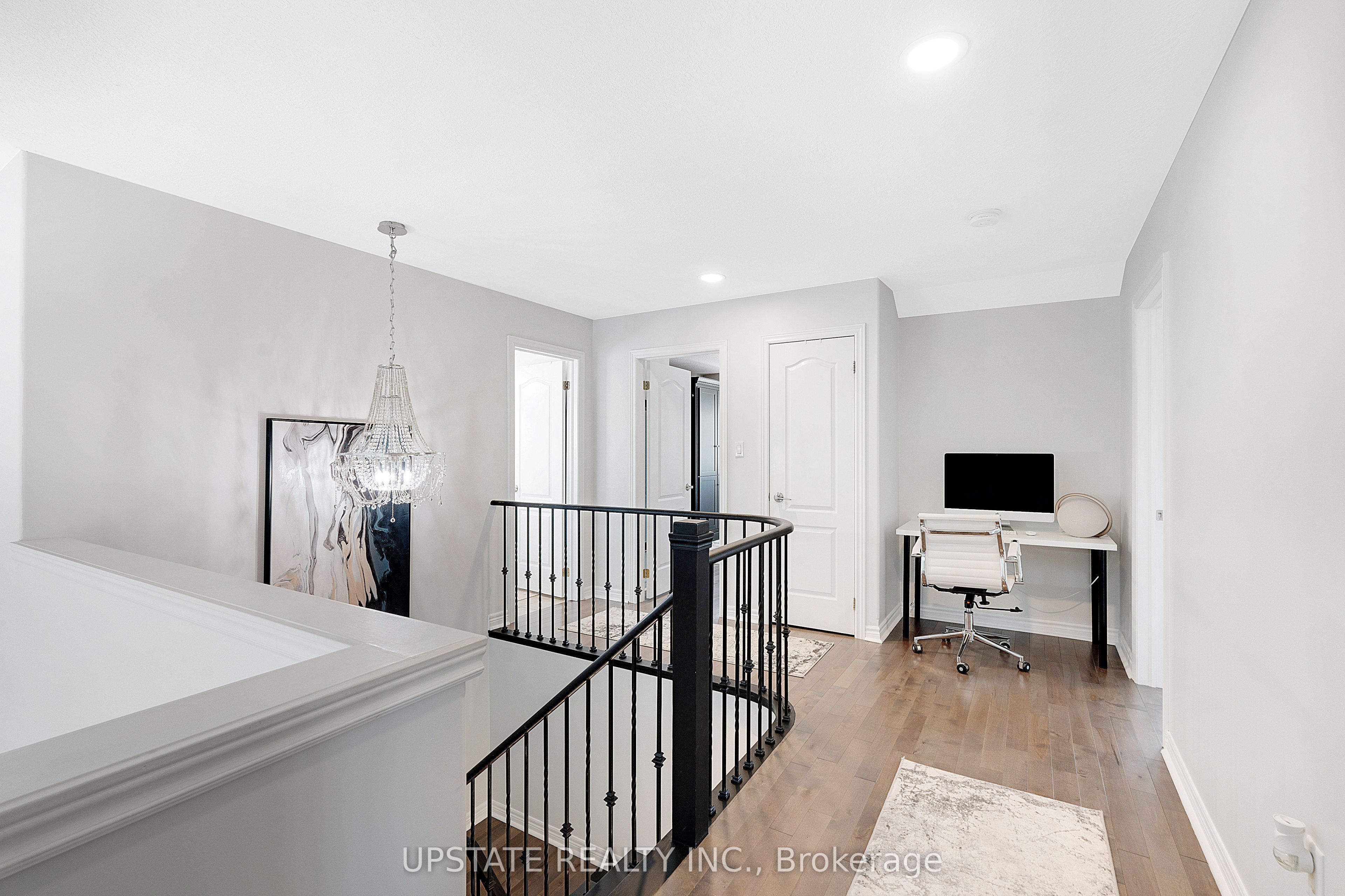 11 Kensington Trail Property Photo 13