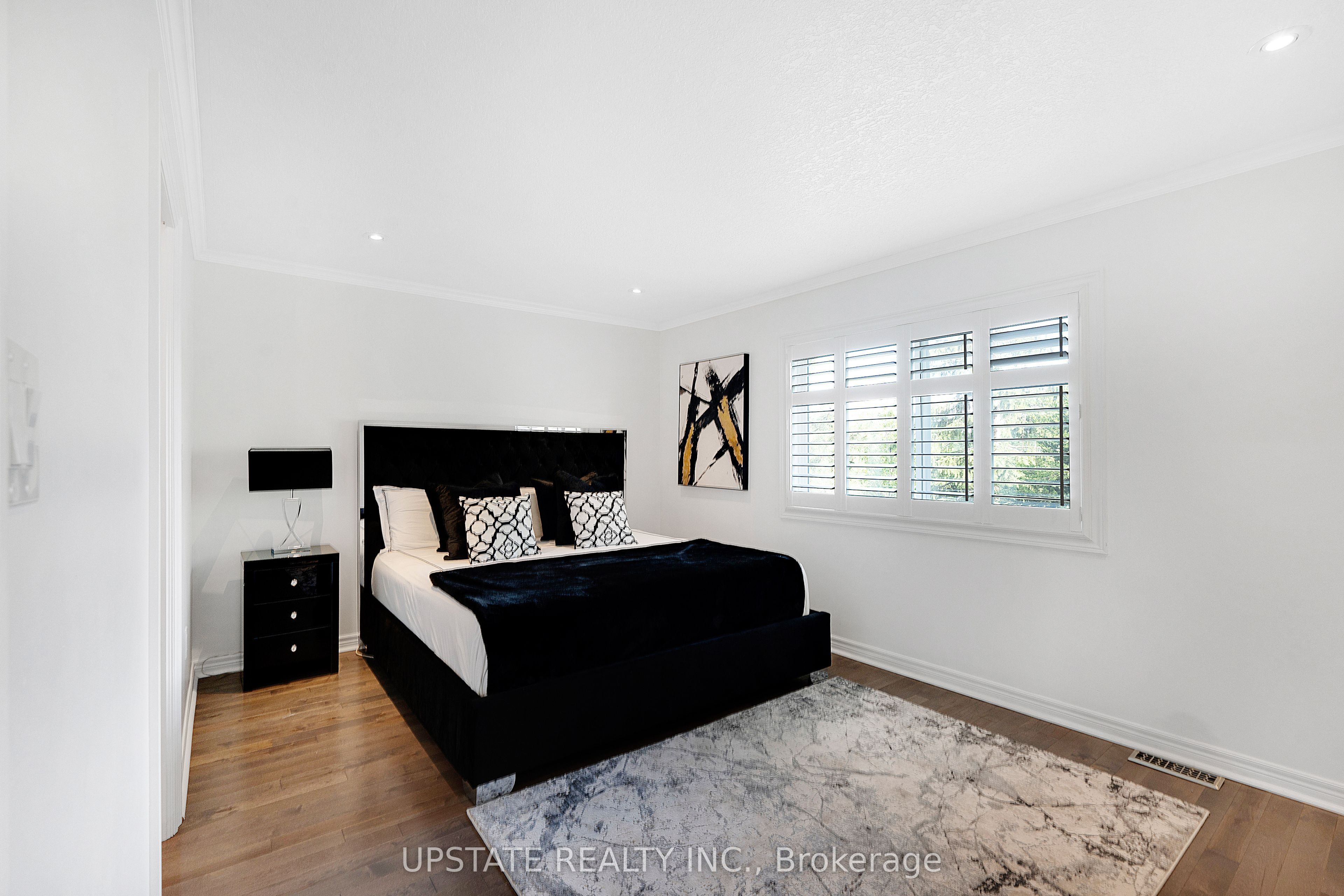 11 Kensington Trail Property Photo 15