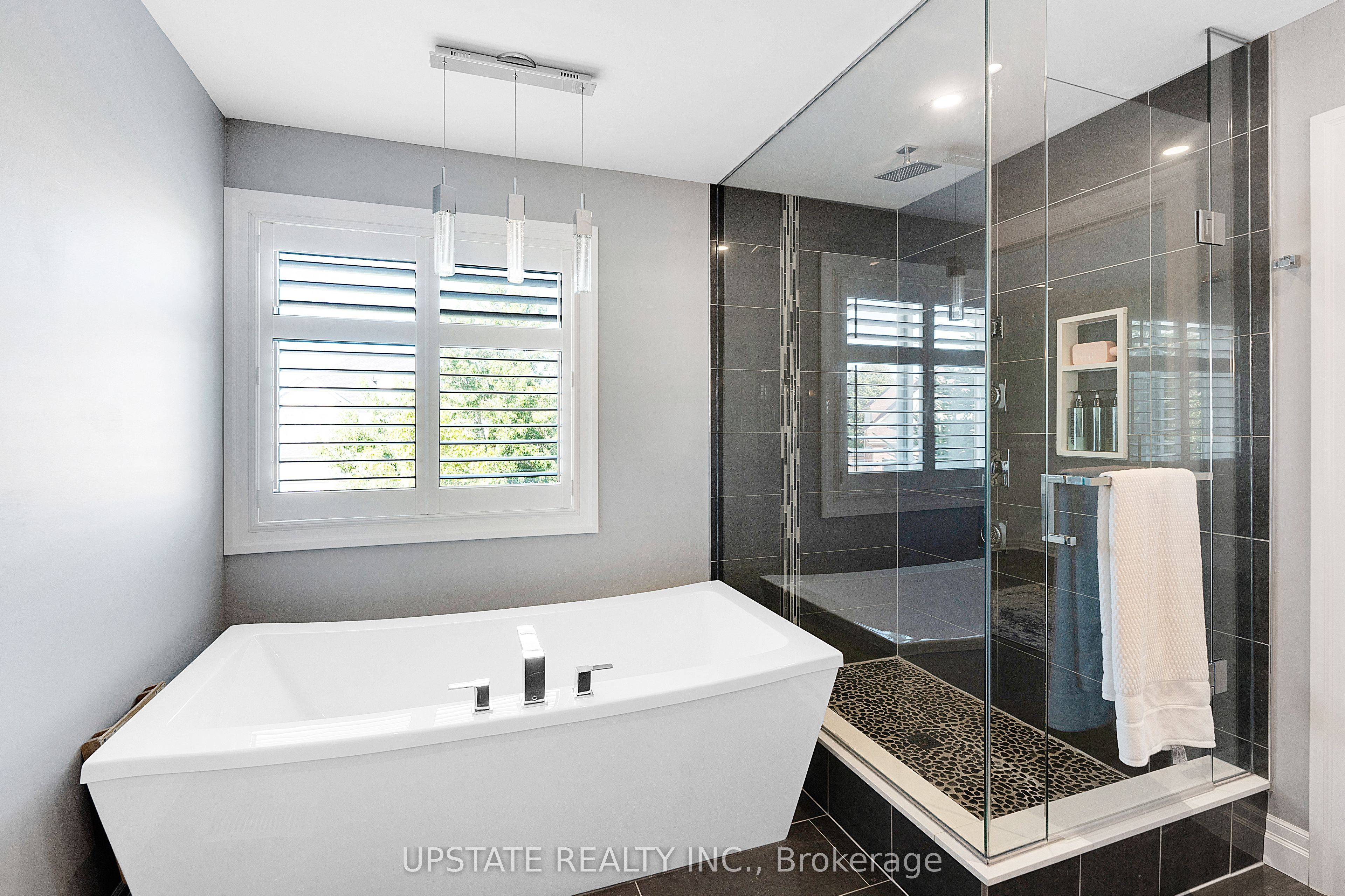 11 Kensington Trail Property Photo 18