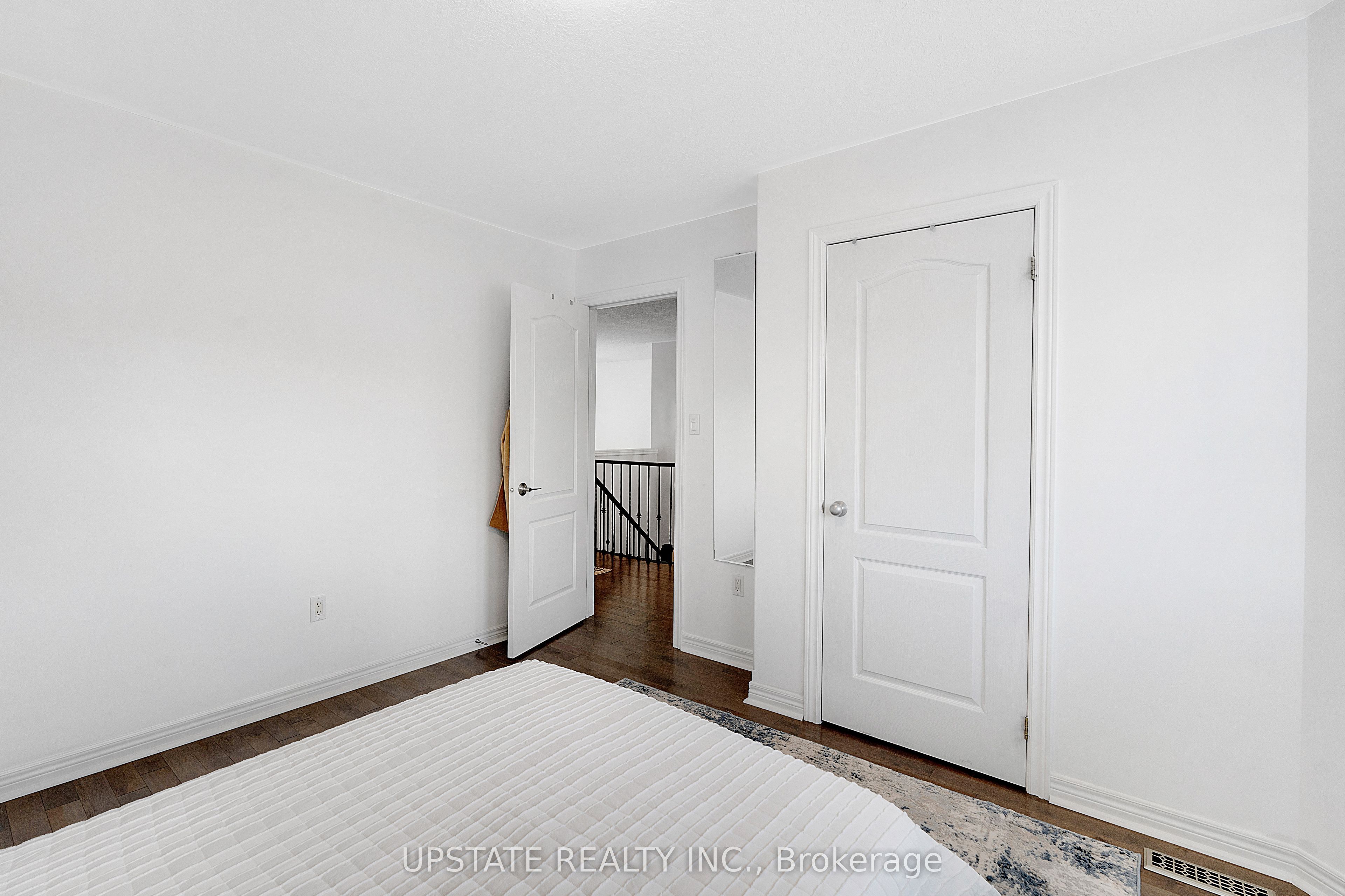 11 Kensington Trail Property Photo 20