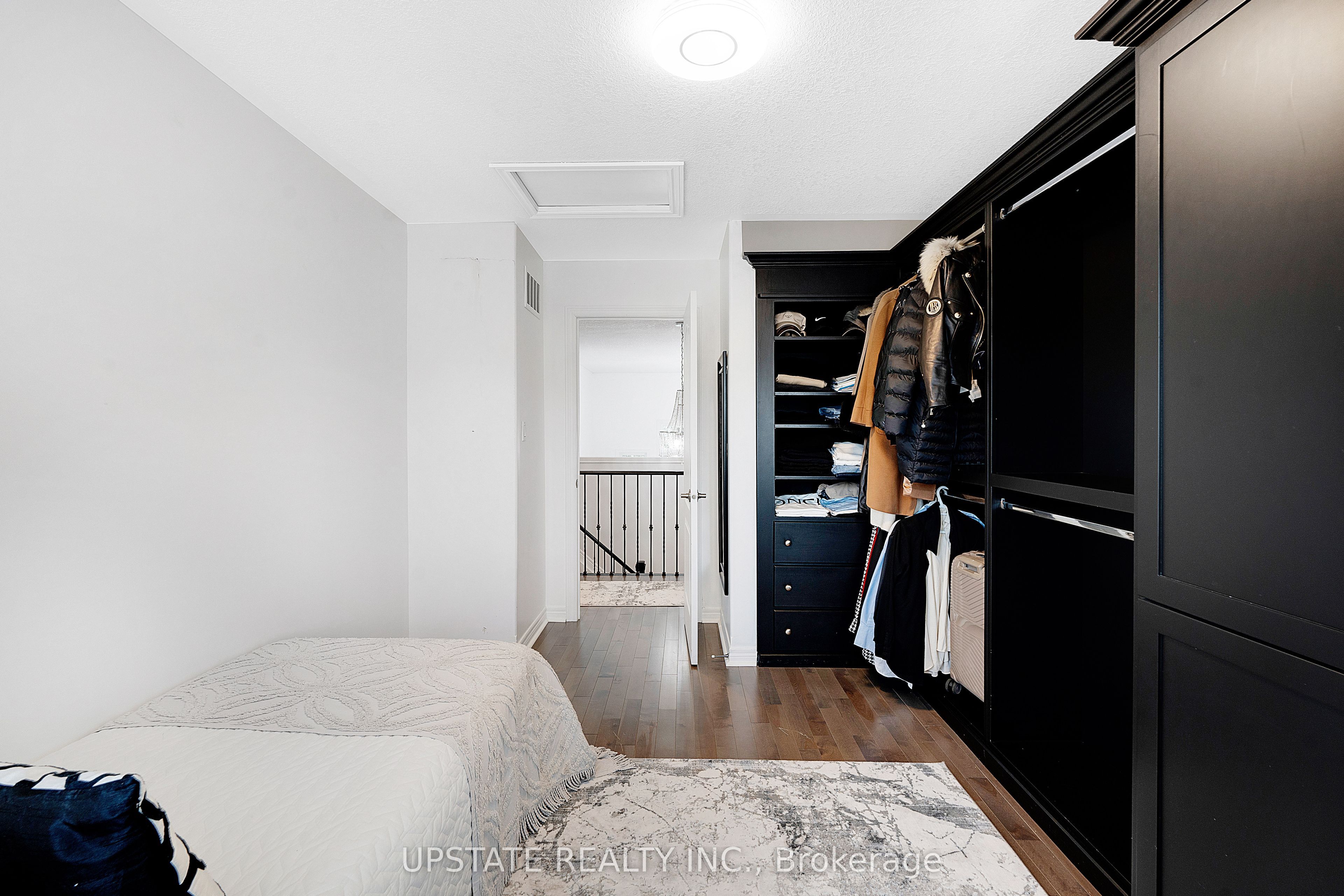 11 Kensington Trail Property Photo 22