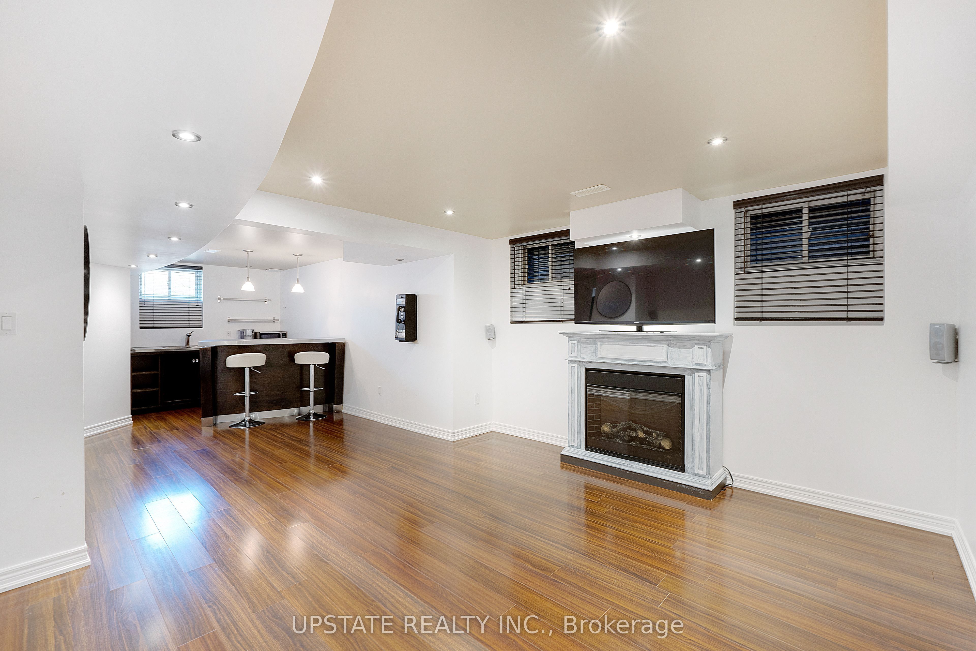 11 Kensington Trail Property Photo 27