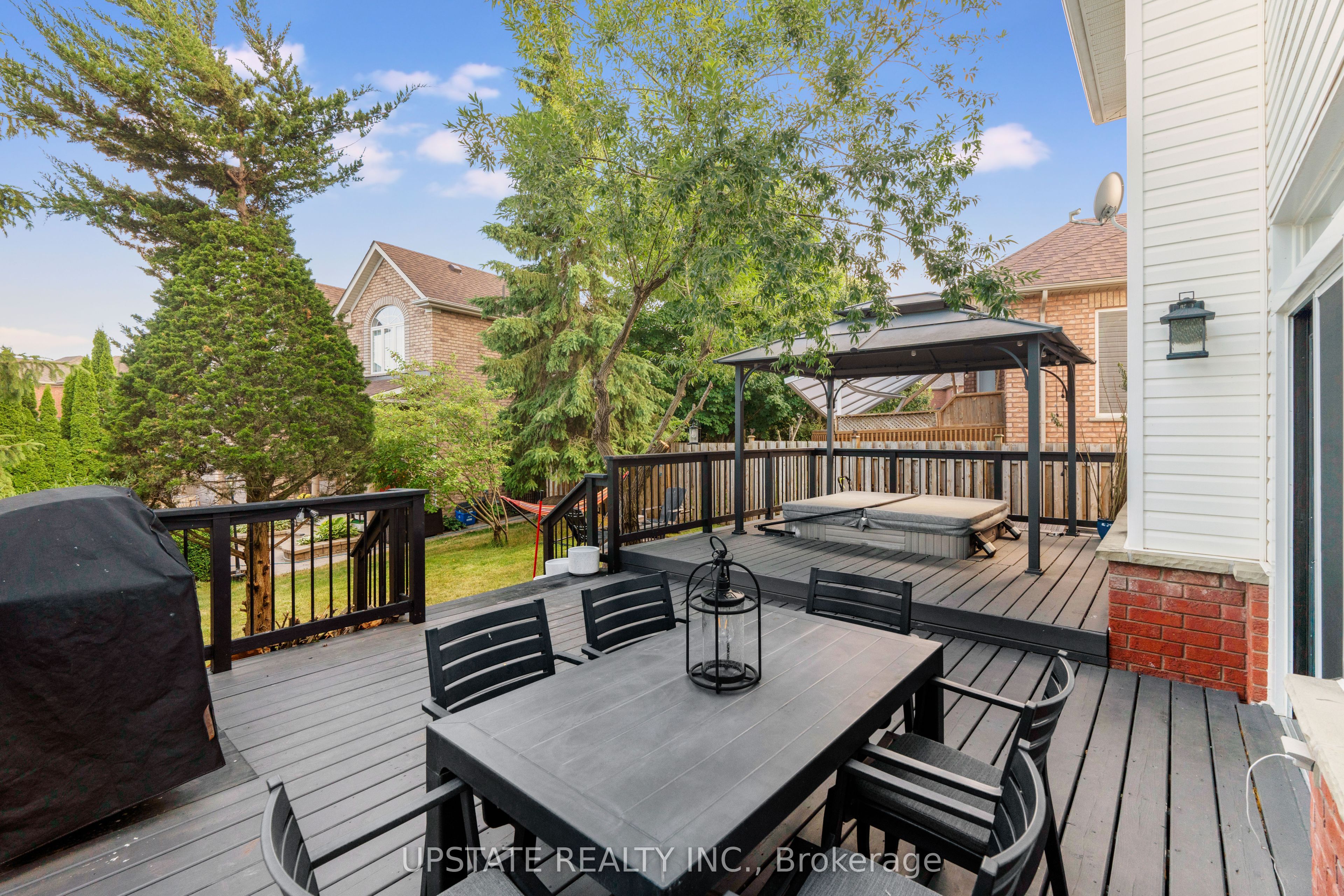 11 Kensington Trail Property Photo 31