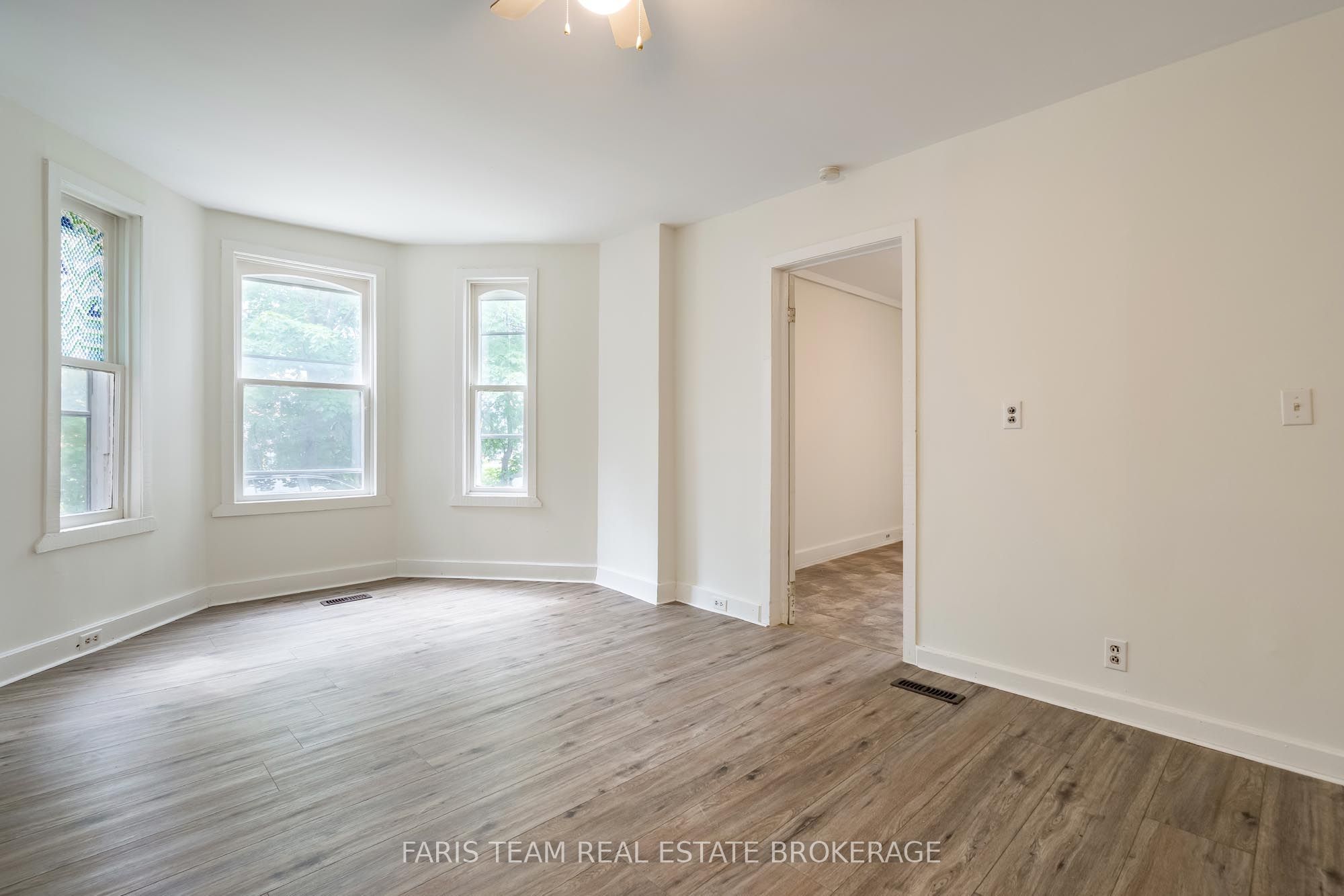 116 Albert Street S Property Photo 14