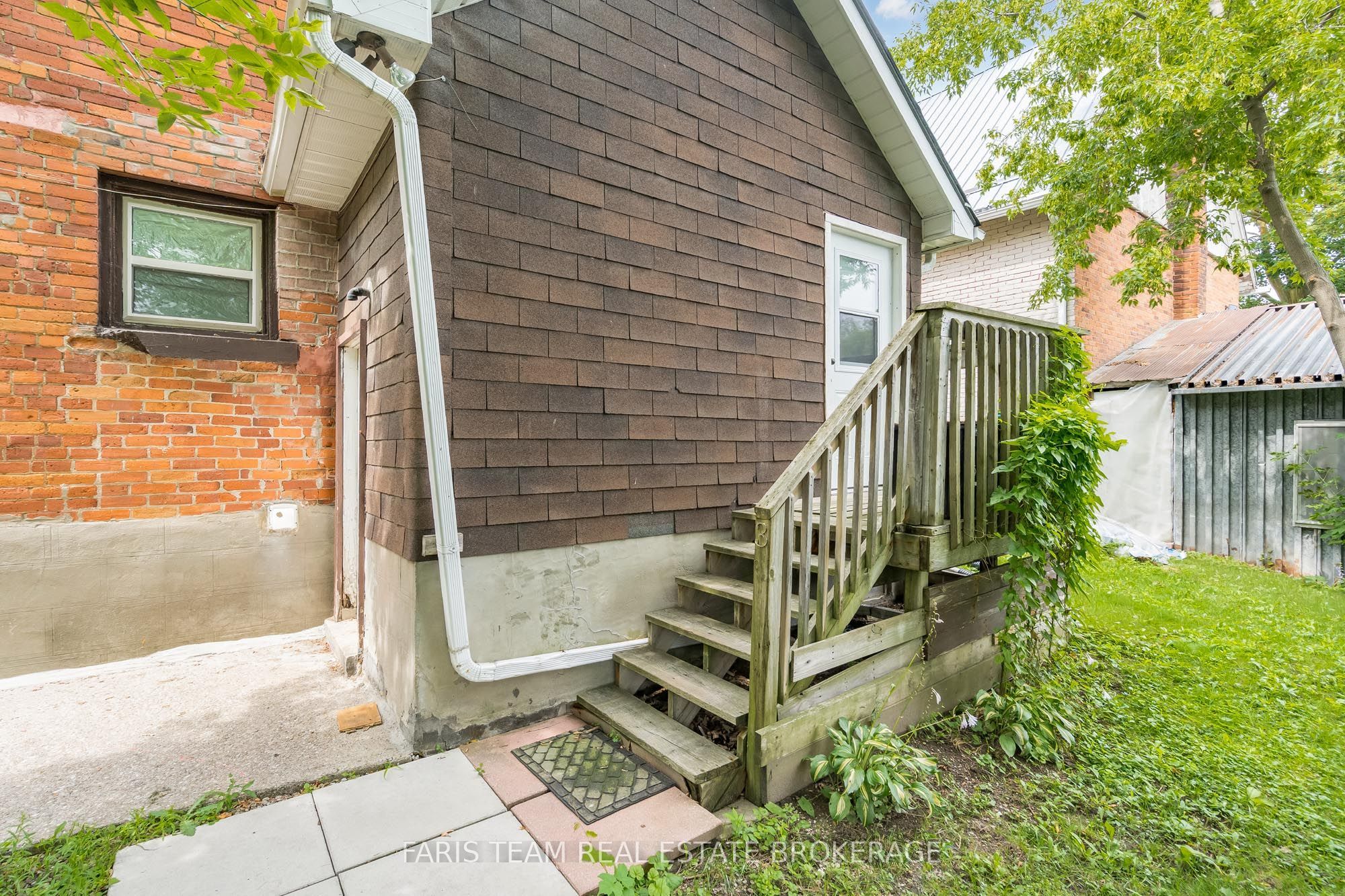 116 Albert Street S Property Photo 25