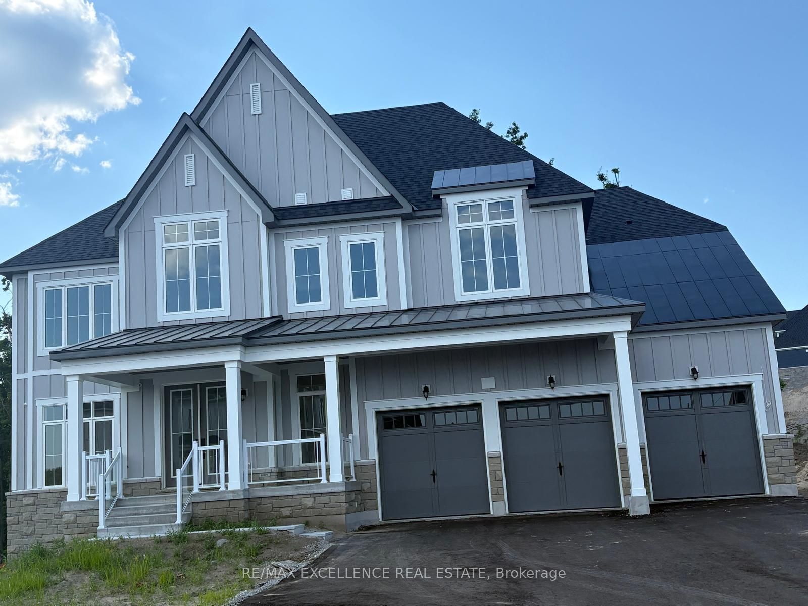 62 Pearsall Place Property Photo 2