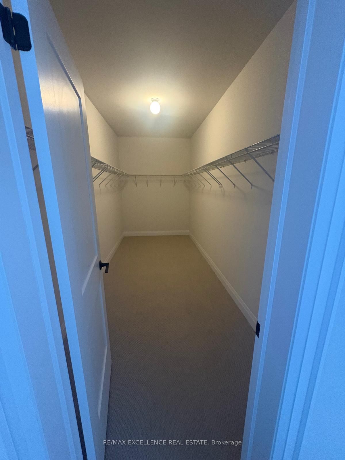 62 Pearsall Place Property Photo 19