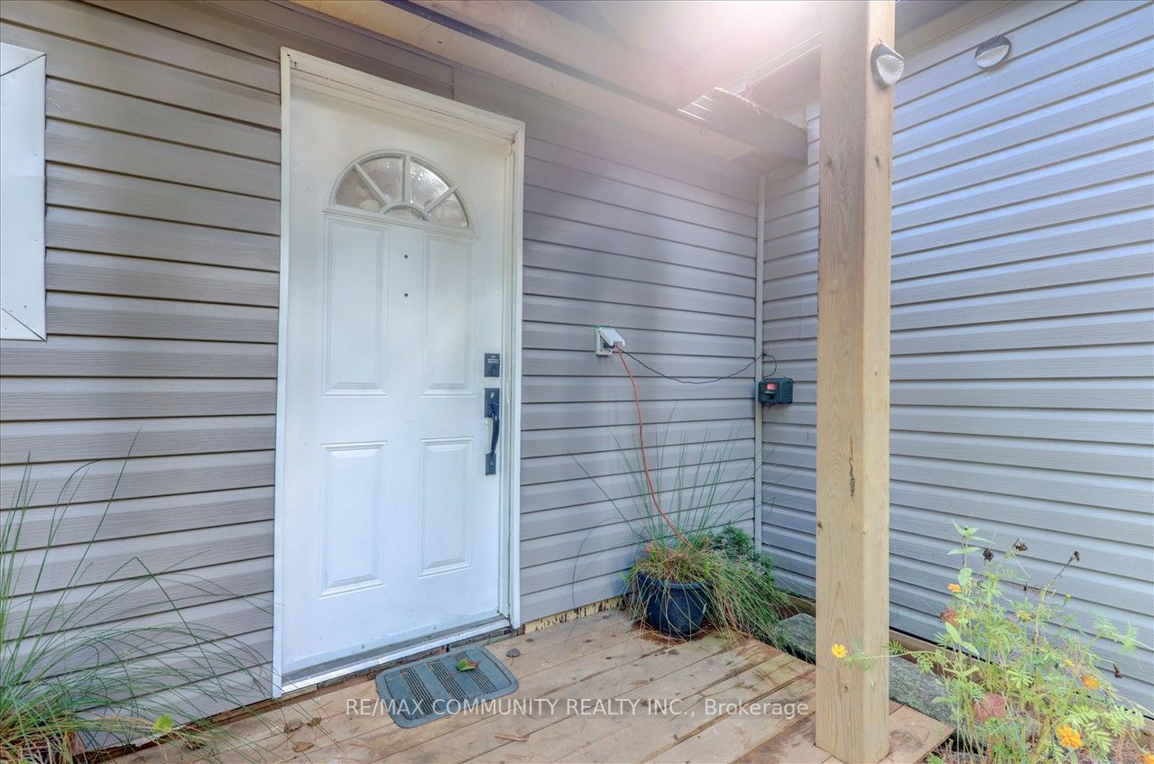 4294 Canal Road Property Photo 10