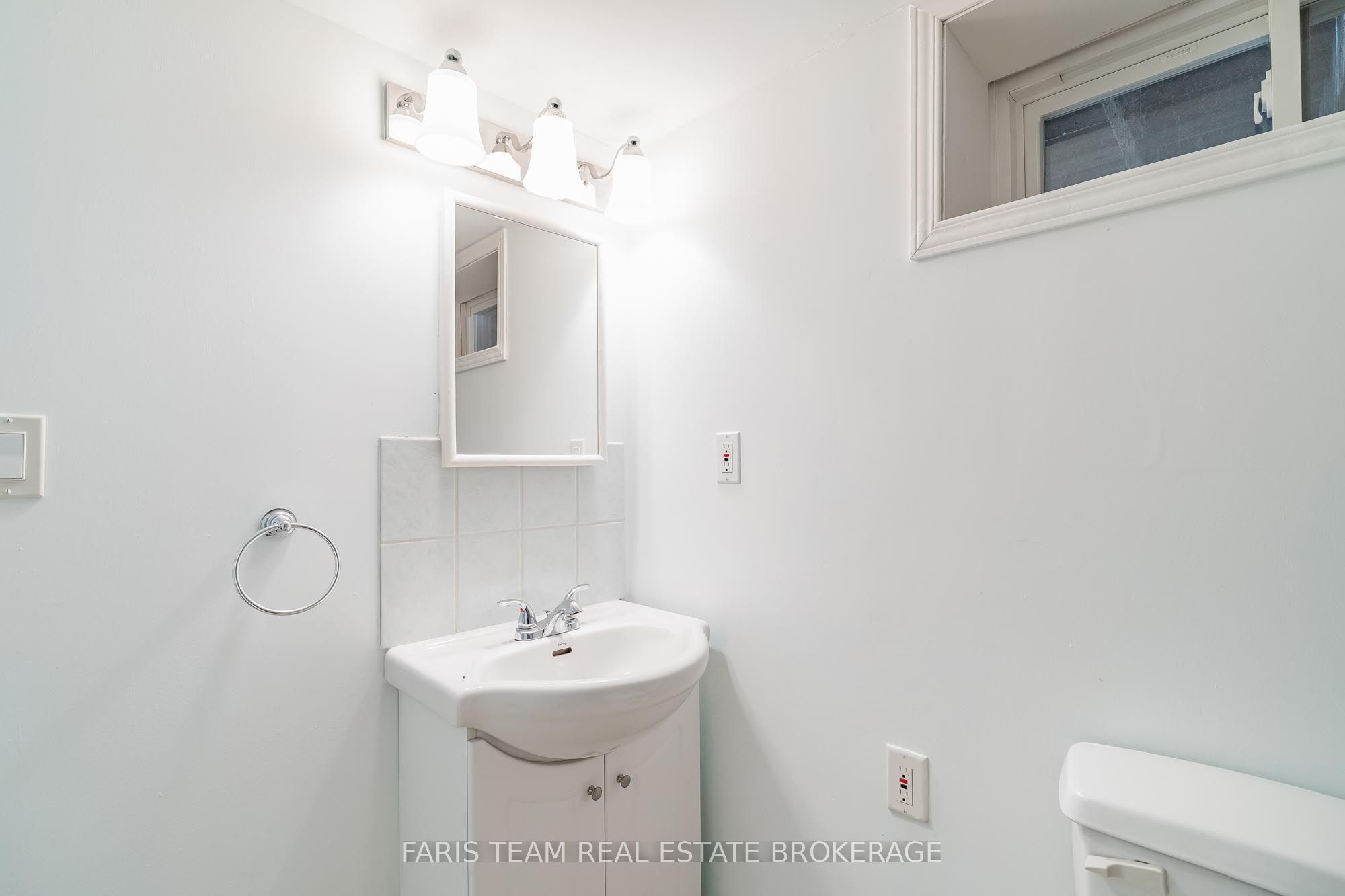 18 Holgate Street Property Photo 37