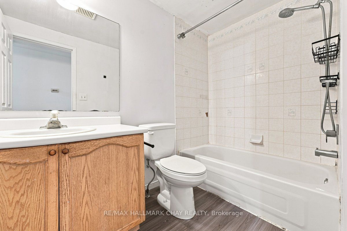 26 Whitehorn Crescent Property Photo 15