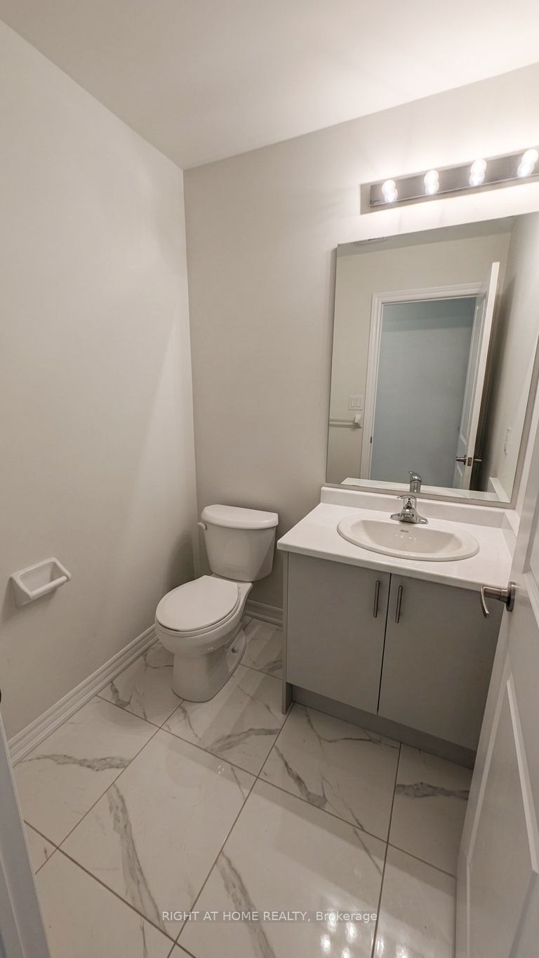 17 Rochester Drive Property Photo 5