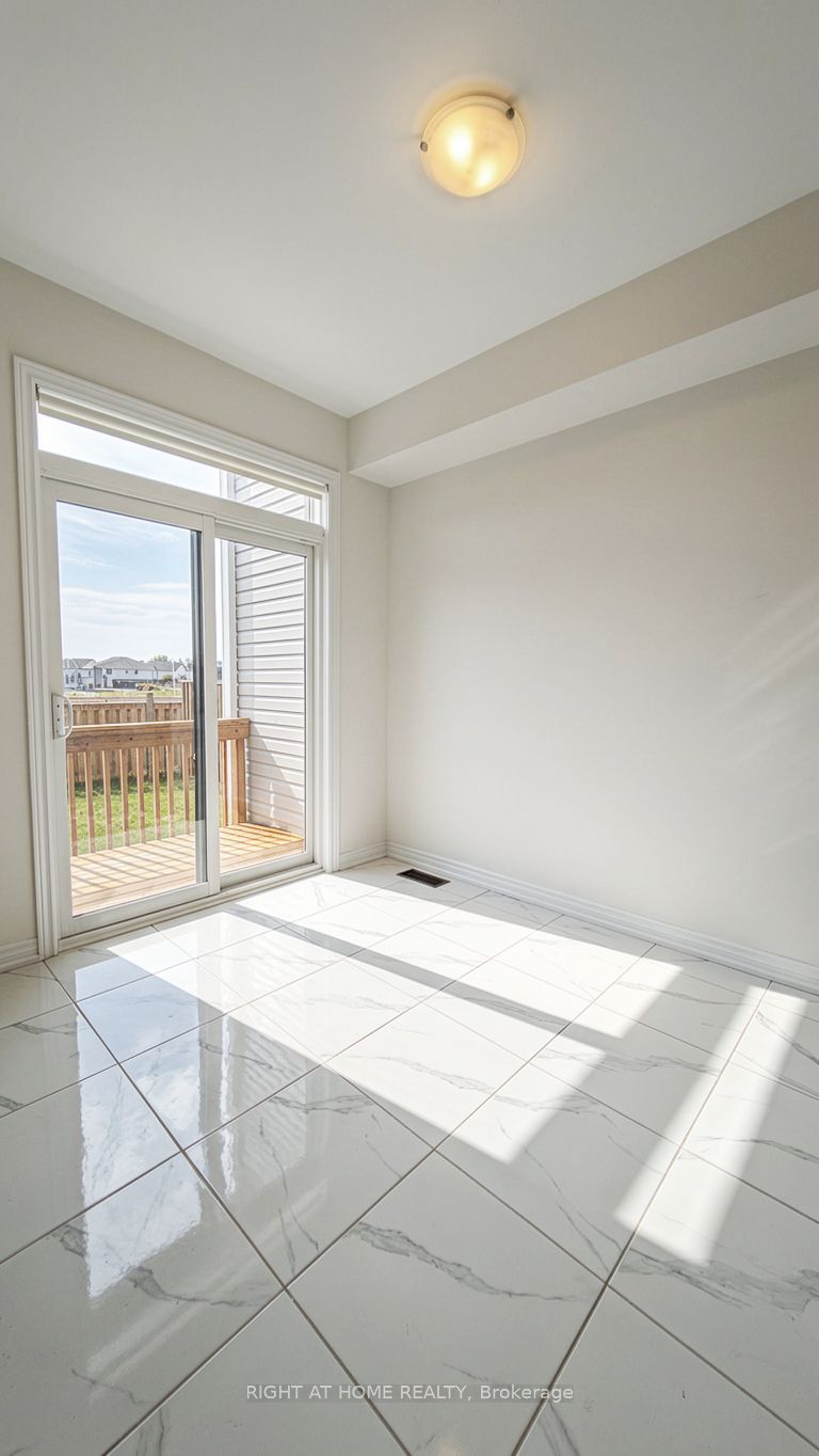 17 Rochester Drive Property Photo 11