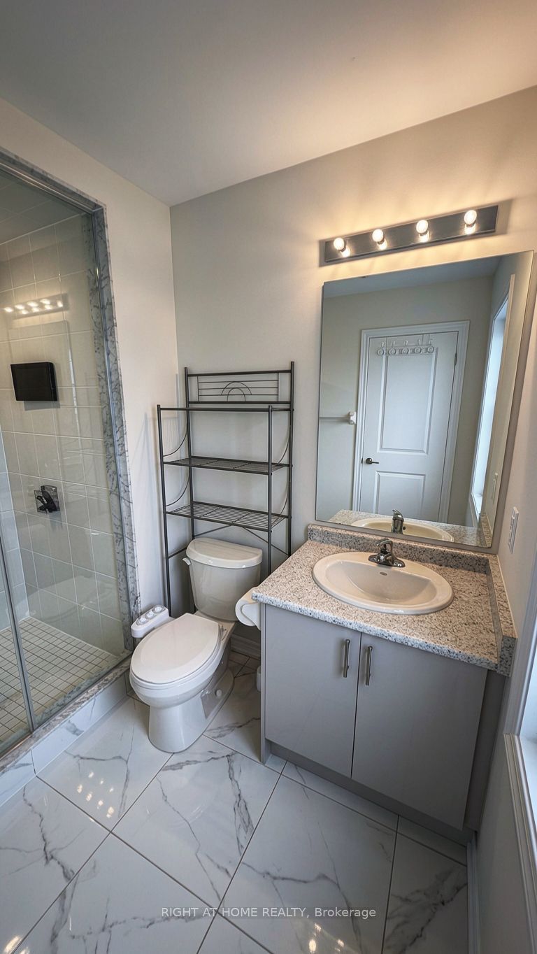 17 Rochester Drive Property Photo 15
