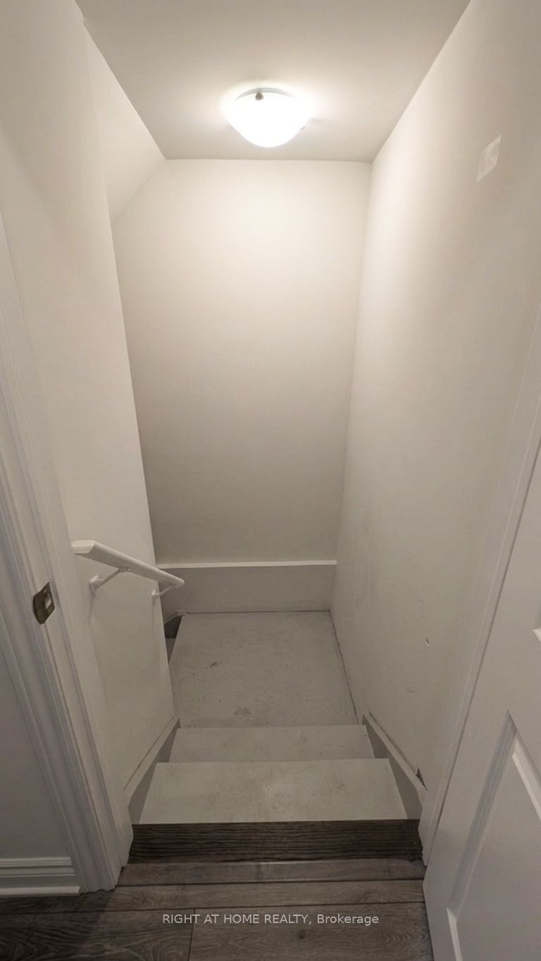 17 Rochester Drive Property Photo 20