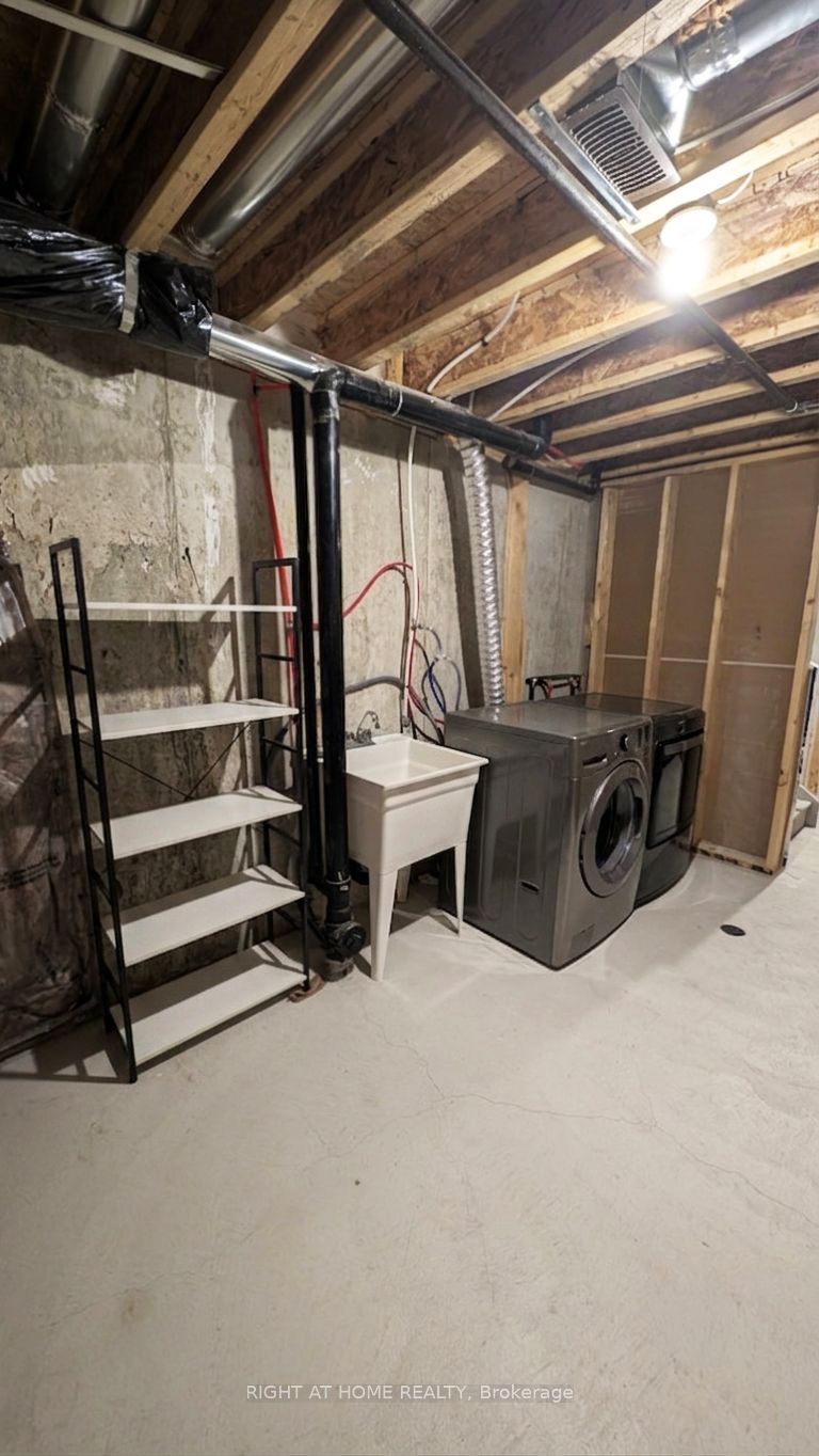 17 Rochester Drive Property Photo 23
