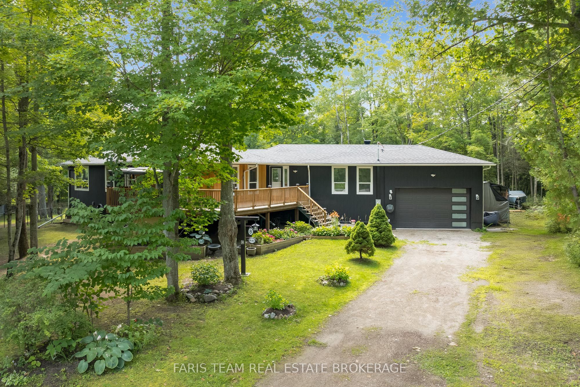 8 Joliet Crescent Property Photo 1