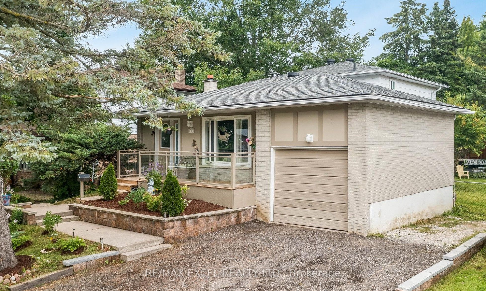 12 College Crescent Property Photo 1