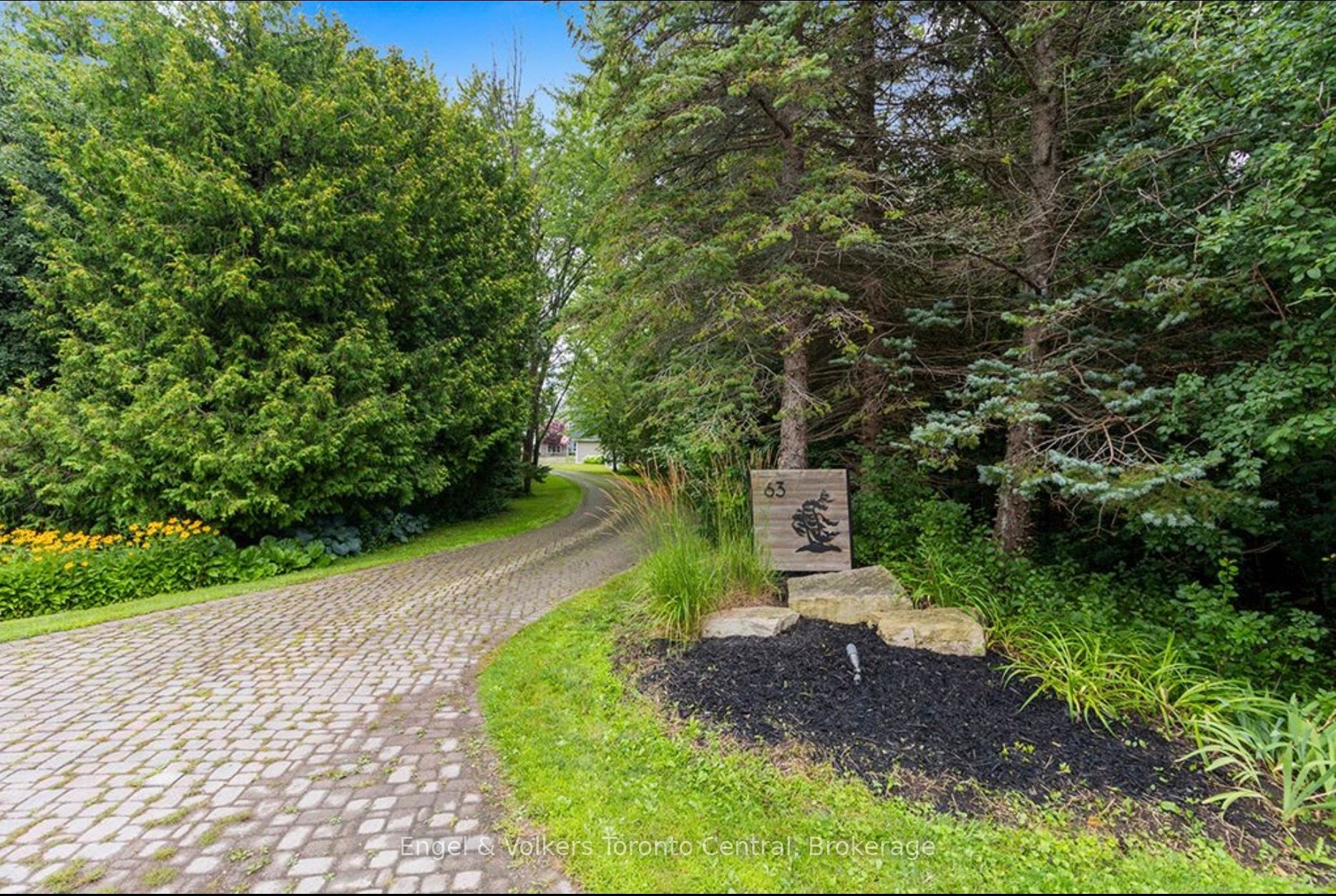 63 Georgian Manor Drive Property Photo 50