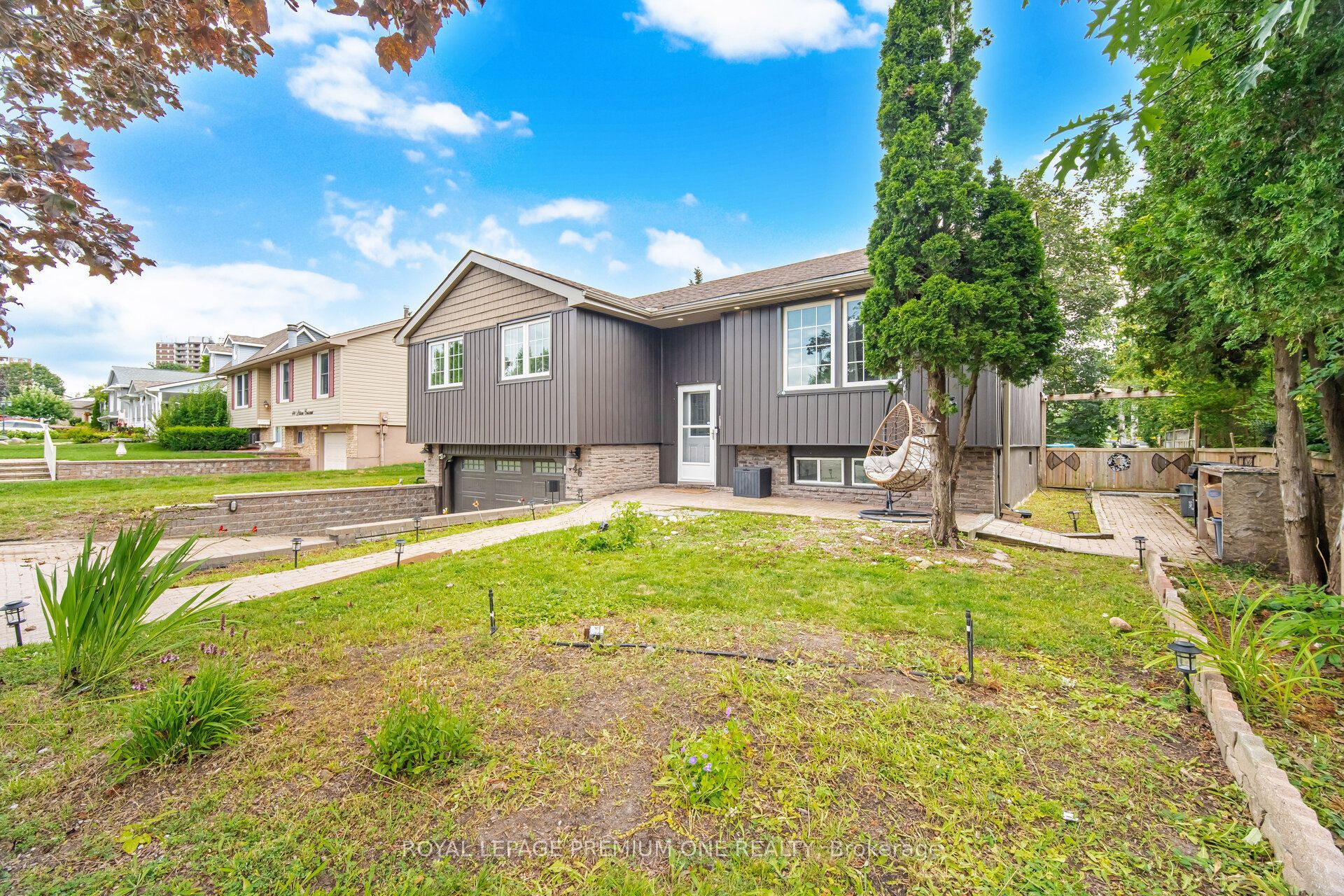 46 Lillian Crescent Property Photo 3