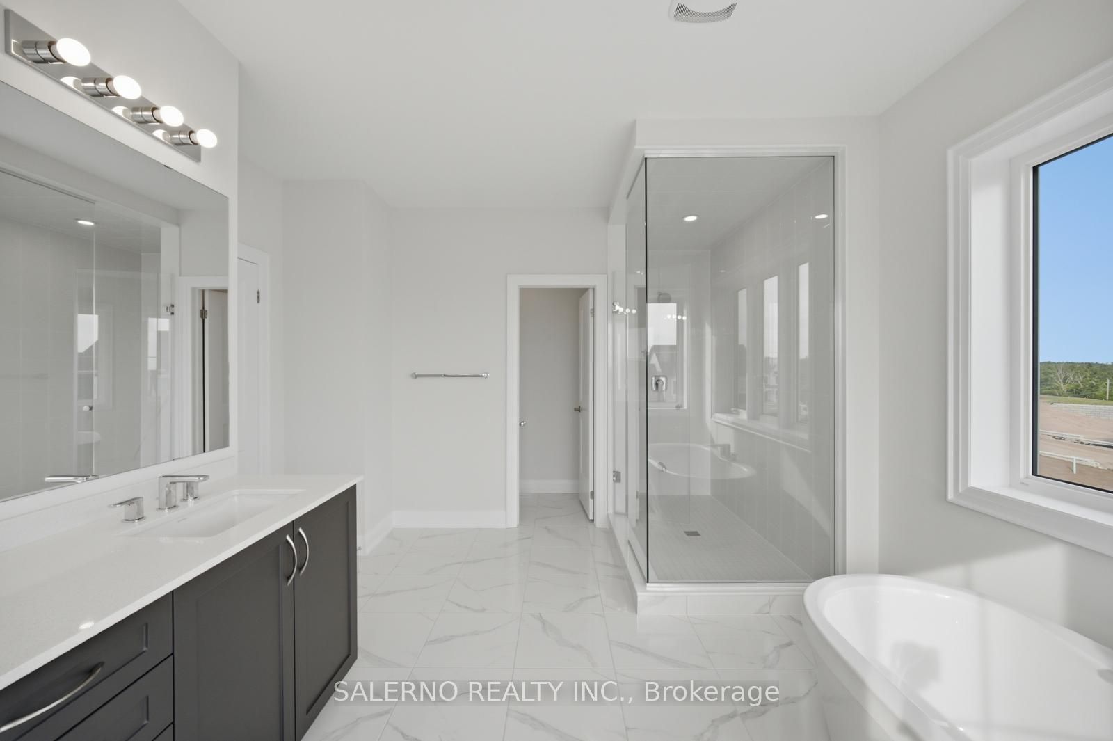 12 Pinetree Drive Property Photo 32