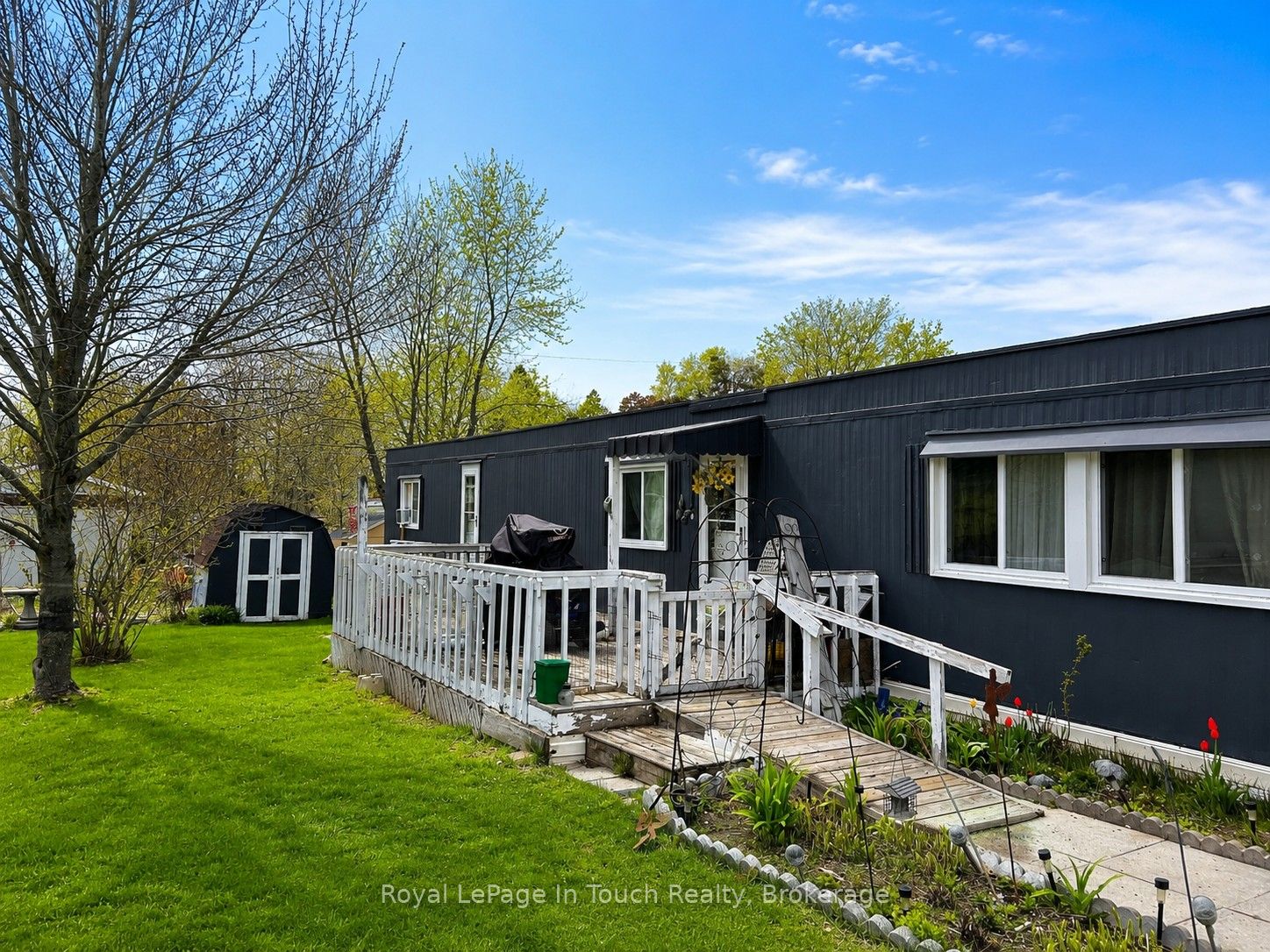 38 Northland Road Property Photo 2