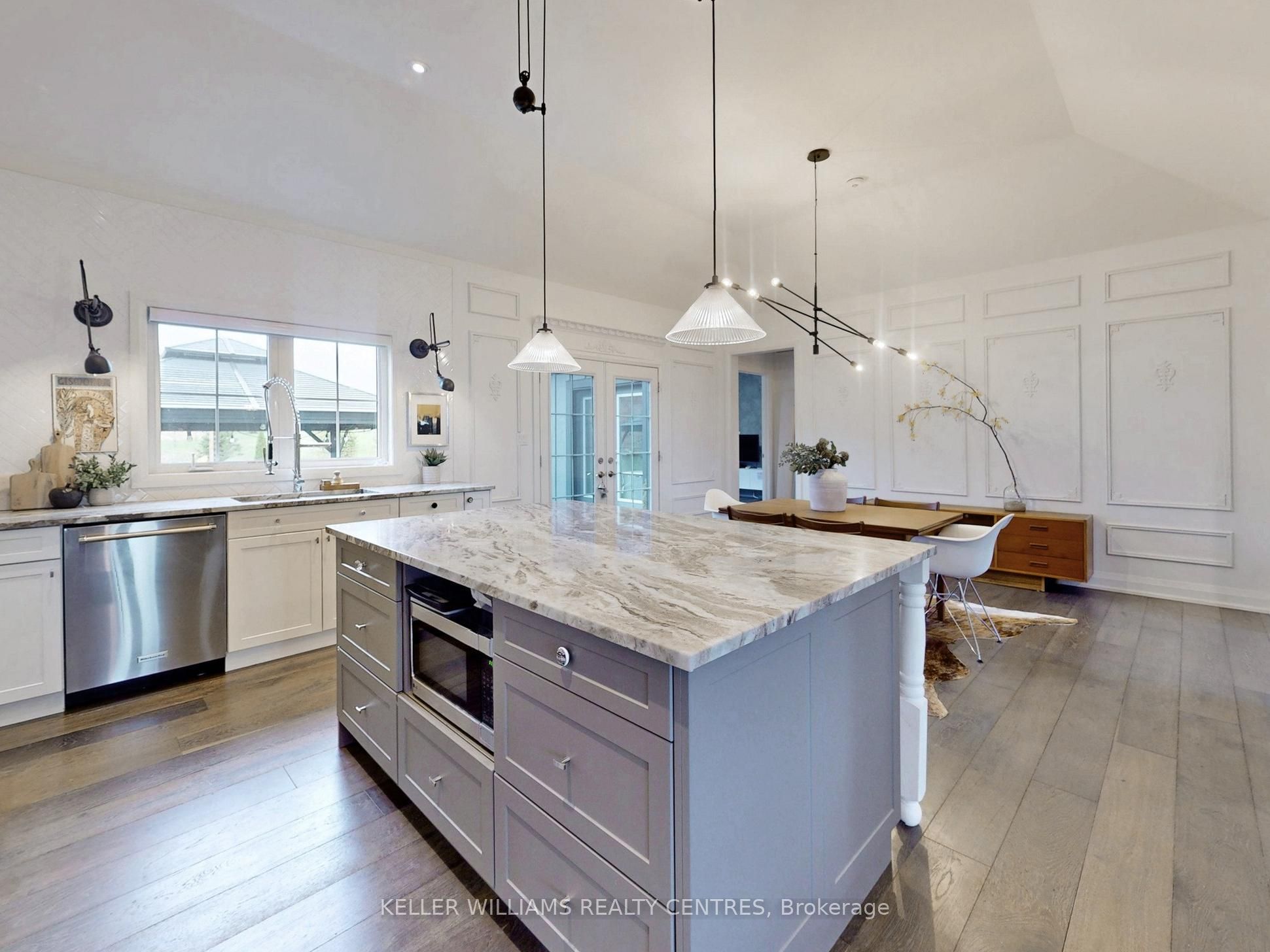 2 Thoroughbred Drive Property Photo 9