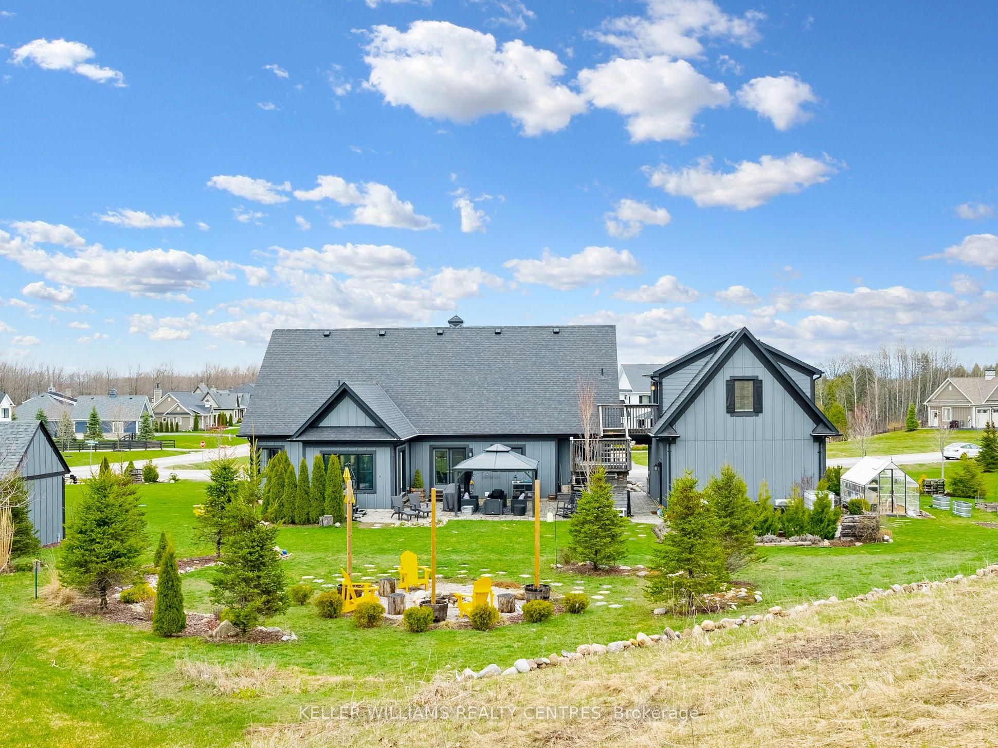 2 Thoroughbred Drive Property Photo 27