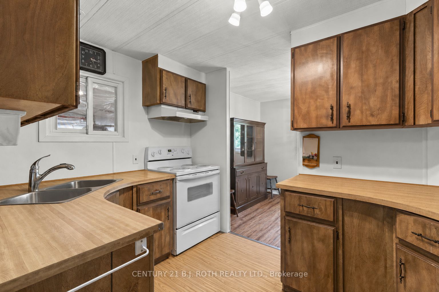 20 Cameron Drive Property Photo 5