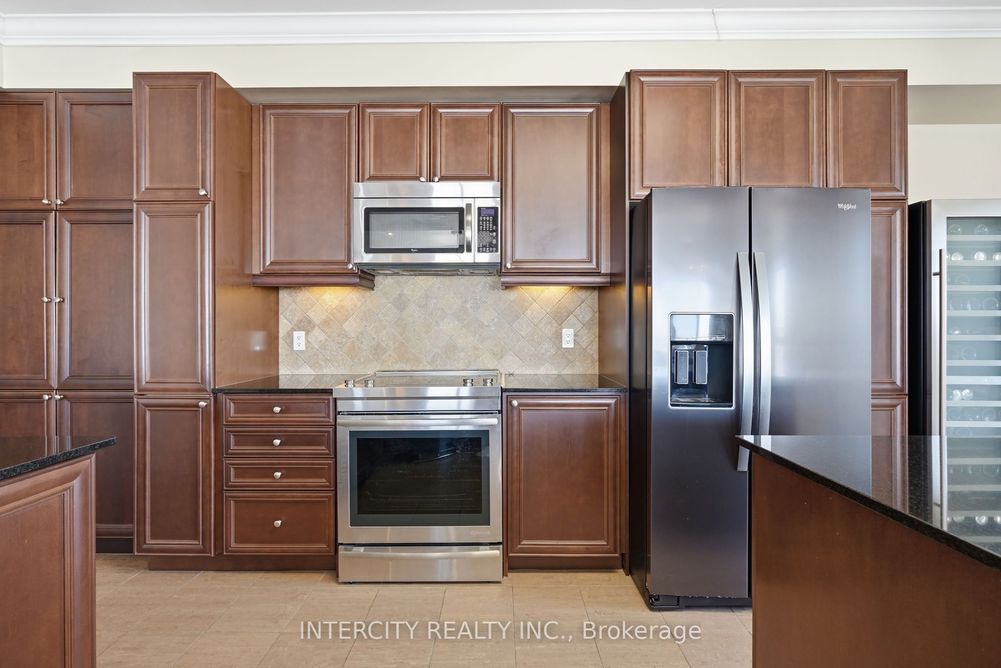 699 Aberdeen Boulevard 901 Property Photo 7