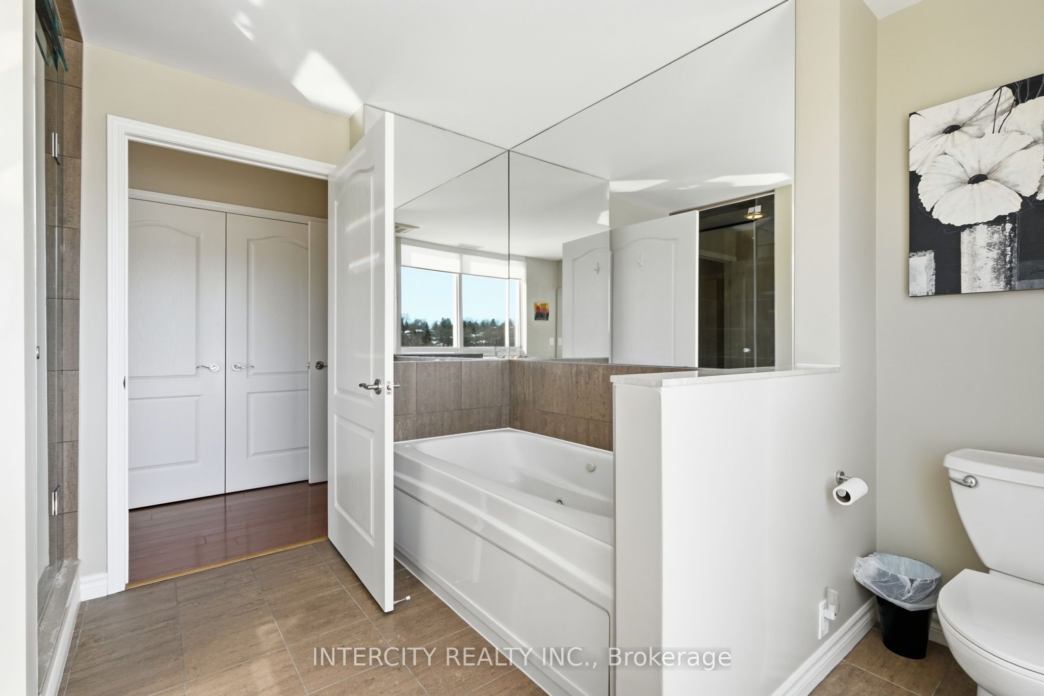 699 Aberdeen Boulevard 901 Property Photo 16