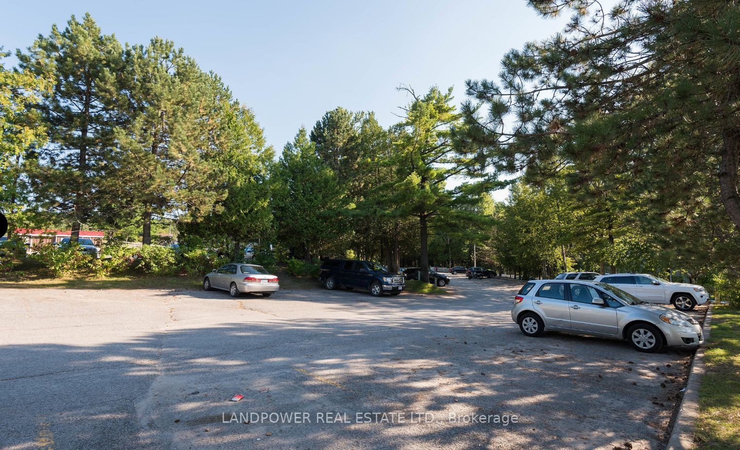 80 Horseshoe Boulevard 403 Property Photo 17