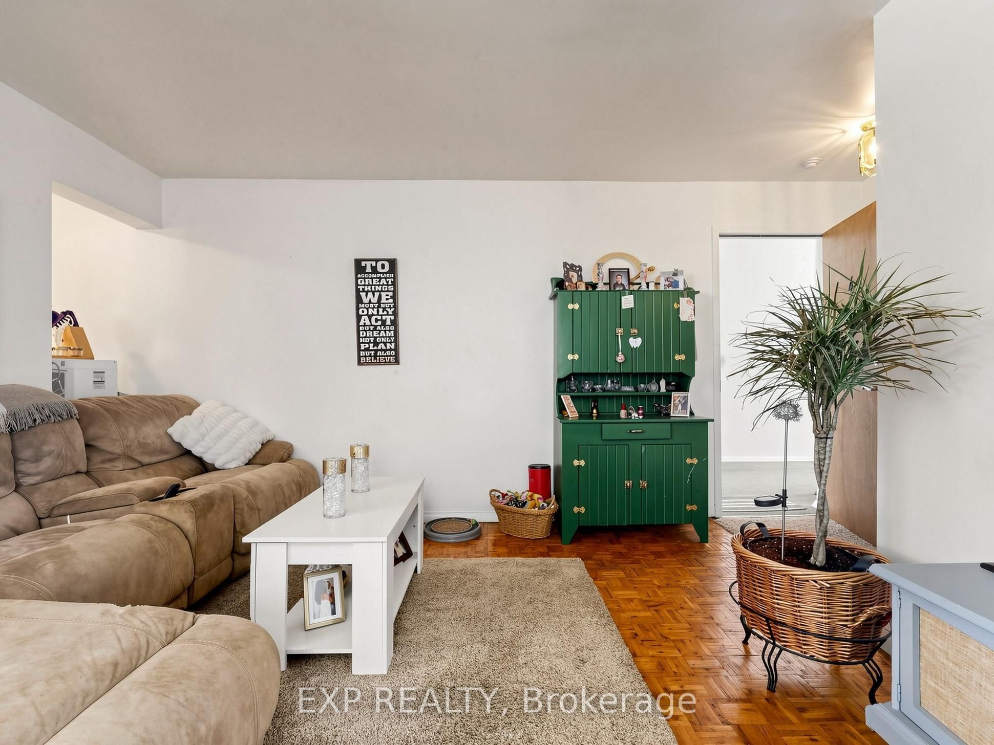 89 Donald Street Property Photo 5