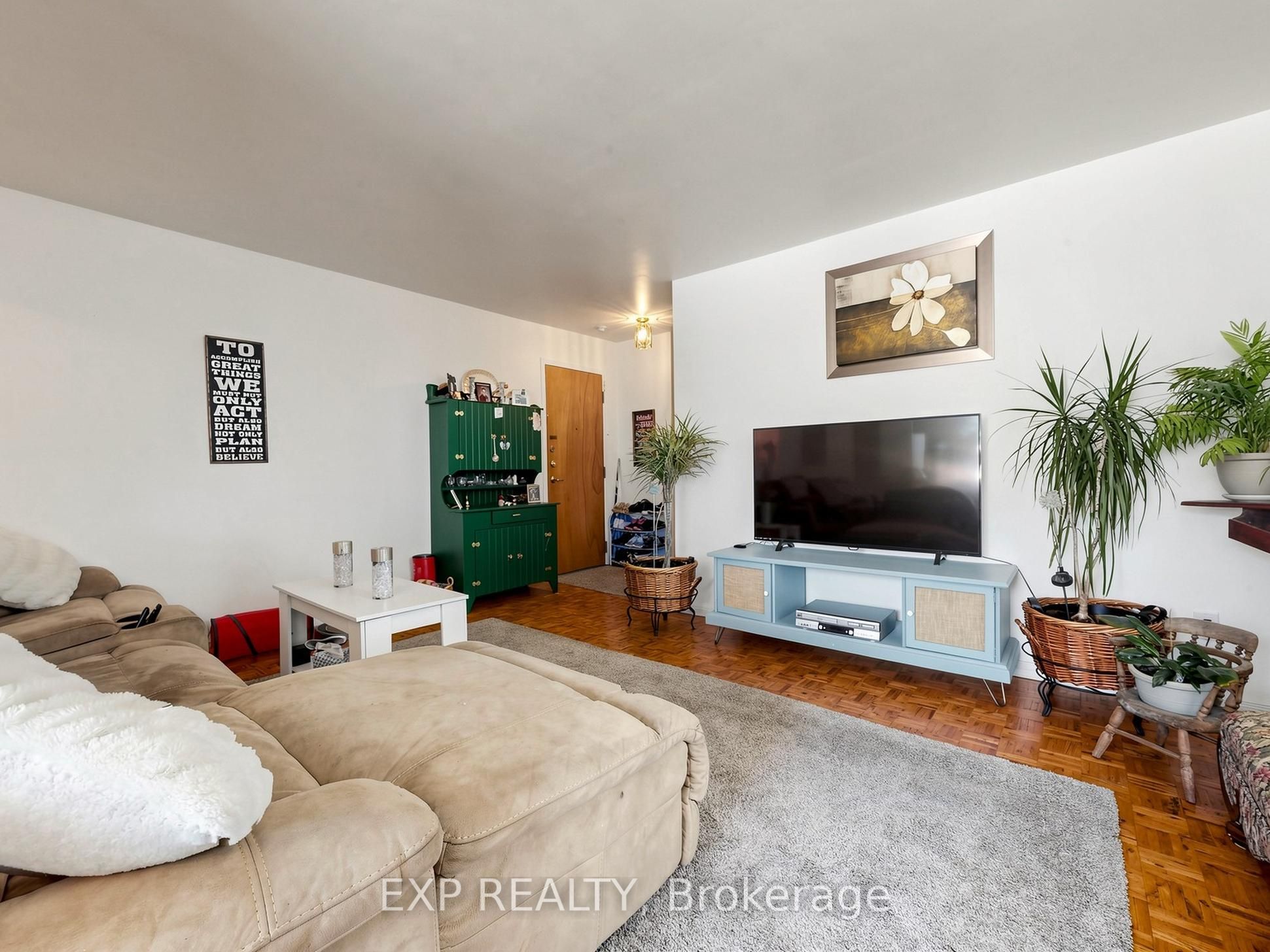 89 Donald Street Property Photo 6