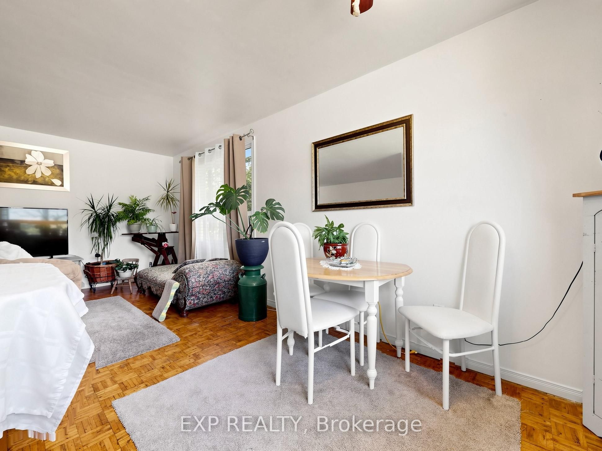 89 Donald Street Property Photo 8